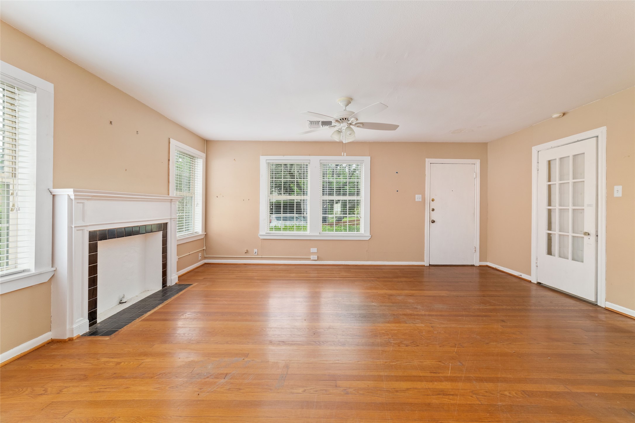 6614 Weslayan Street Property Photo 14