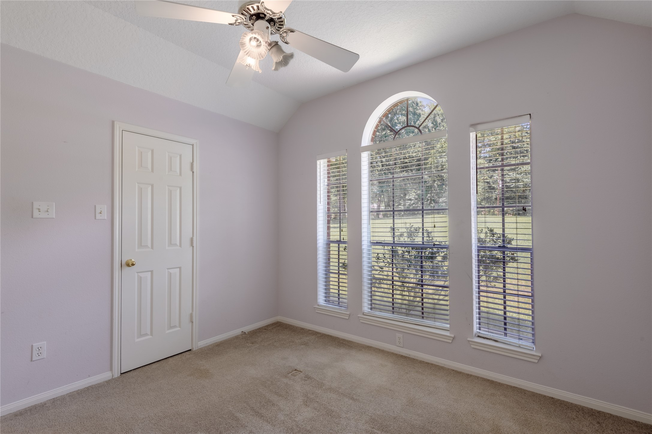 324 Red Oak Lane Property Photo 32
