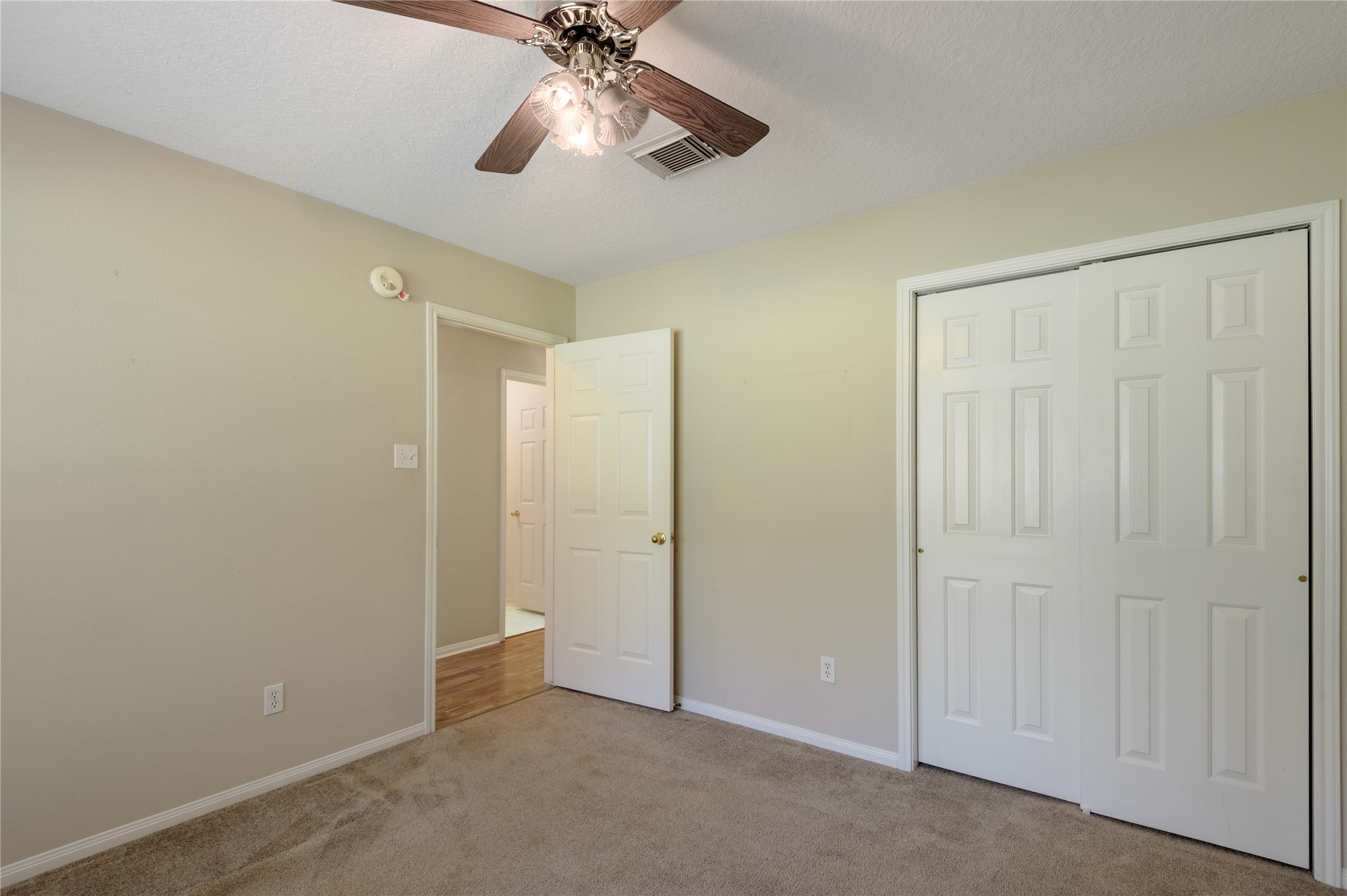 324 Red Oak Lane Property Photo 35