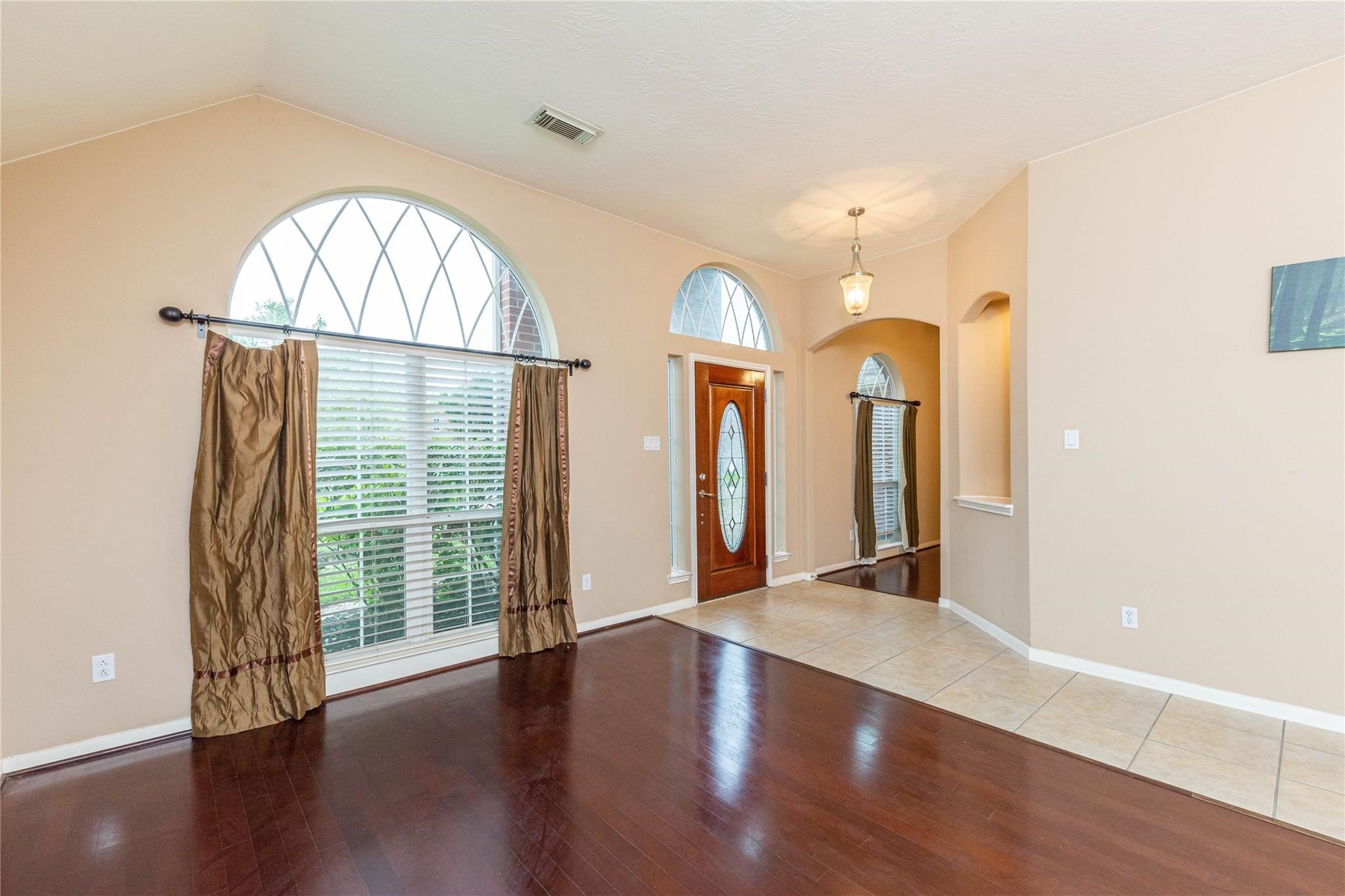 2201 Signal Hill Drive Property Photo 15