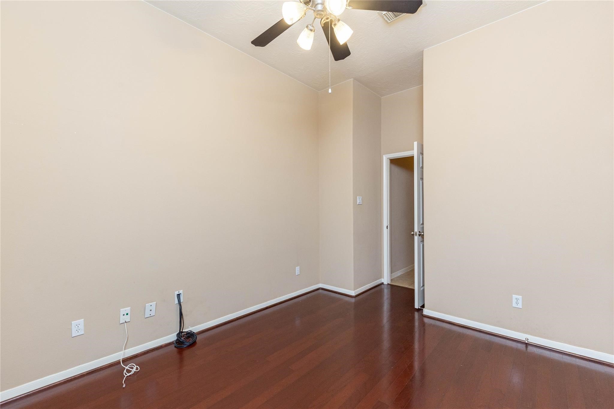 2201 Signal Hill Drive Property Photo 20
