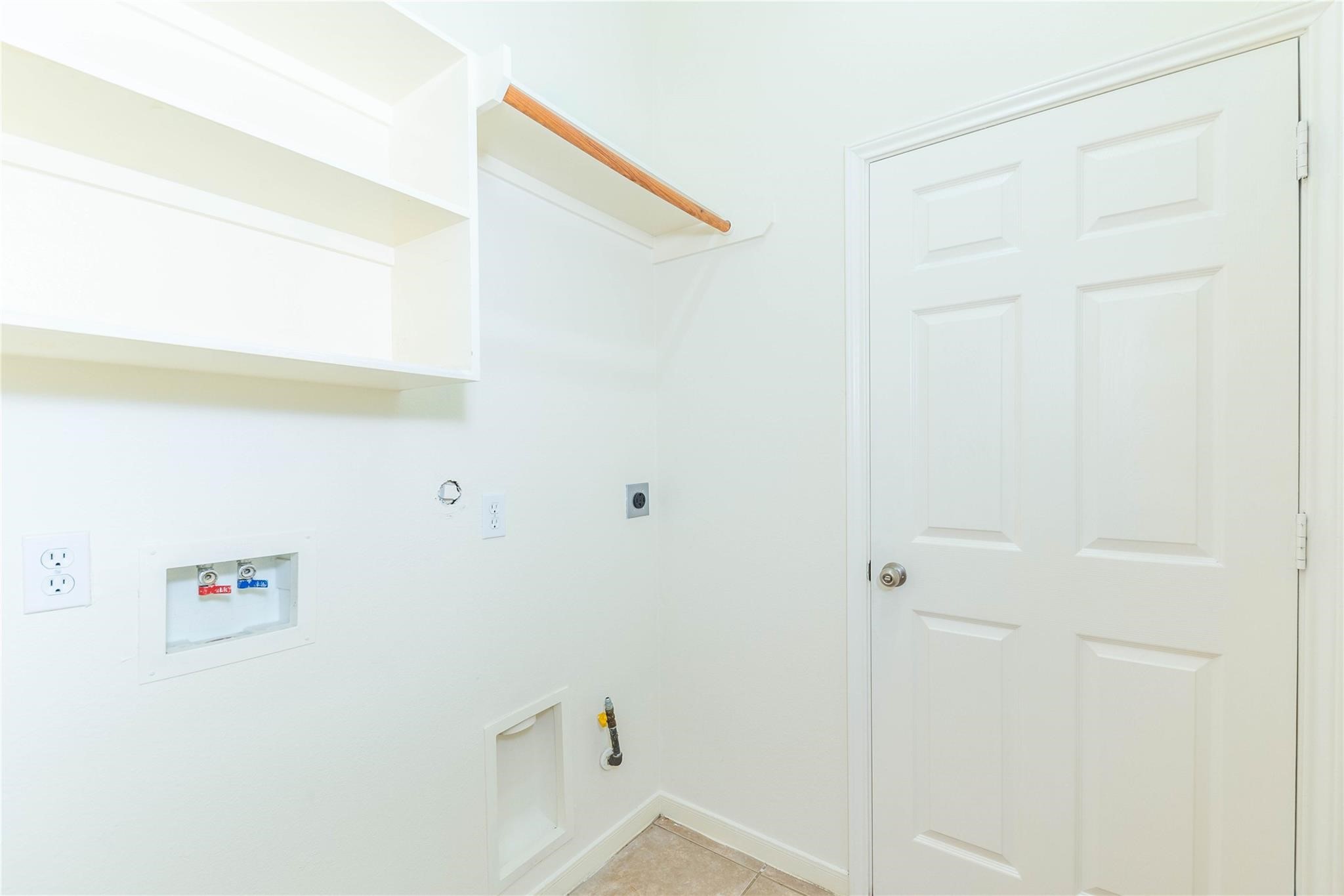 2201 Signal Hill Drive Property Photo 23