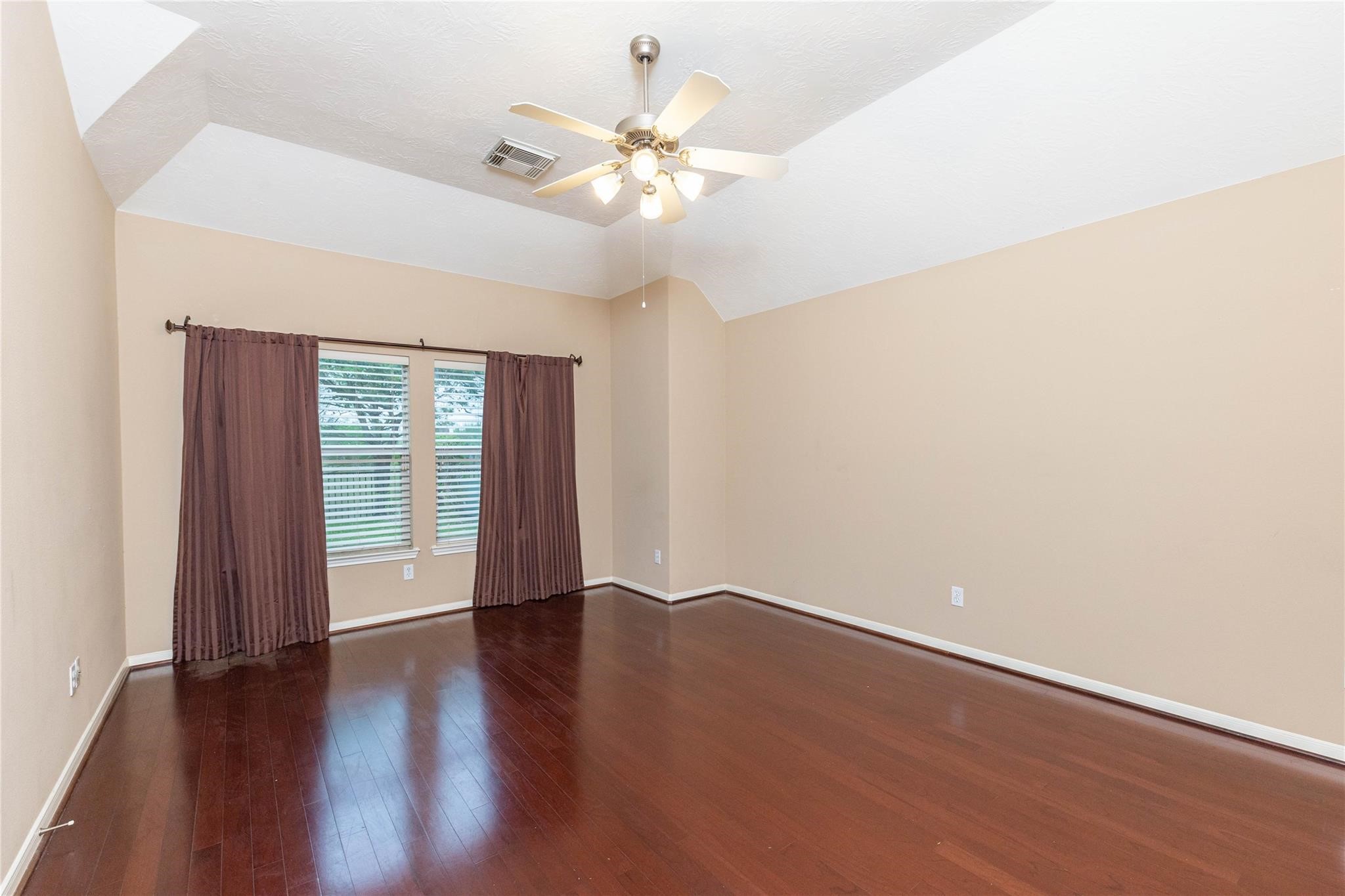2201 Signal Hill Drive Property Photo 28