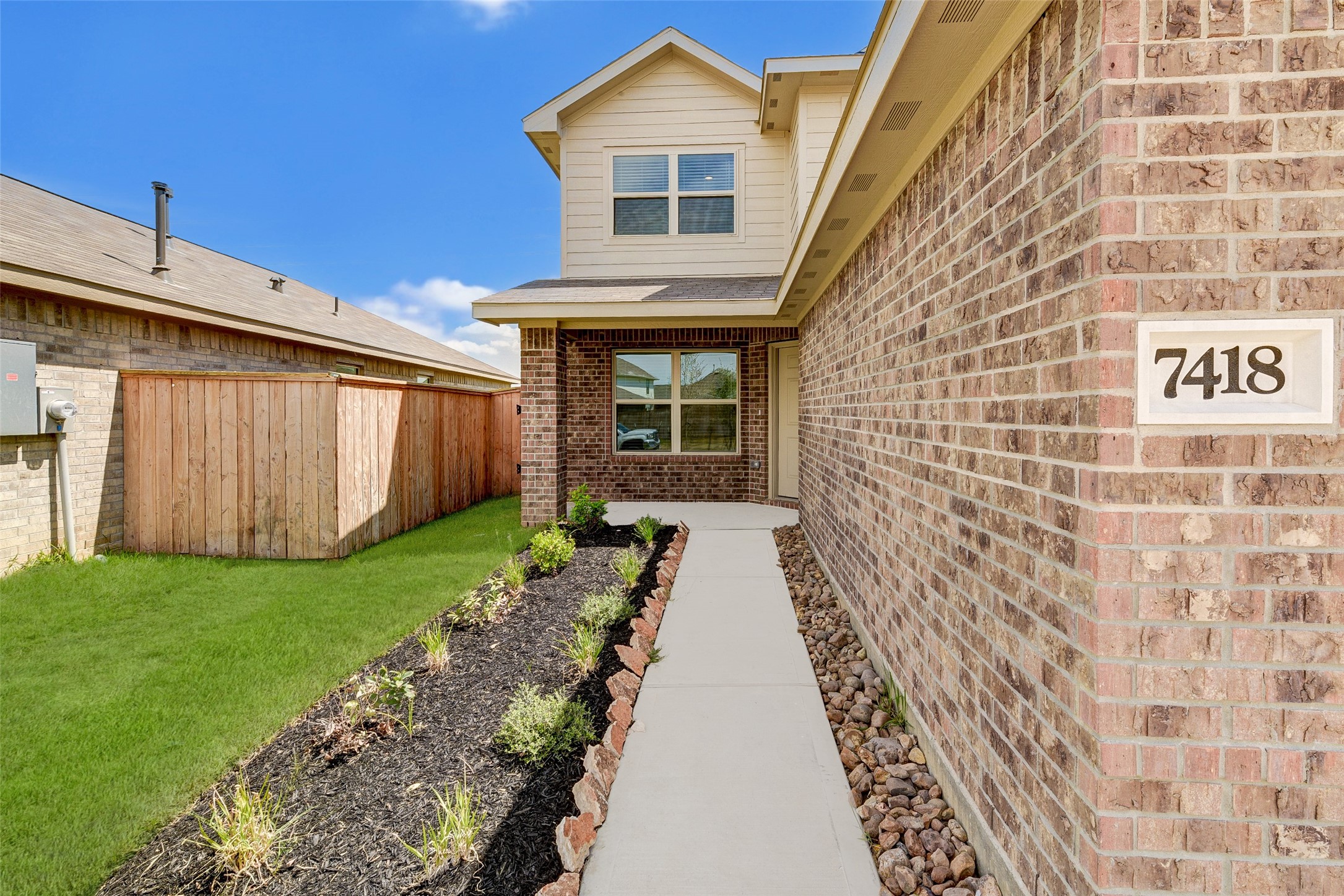 7418 Clover Chase Dr Property Photo 2