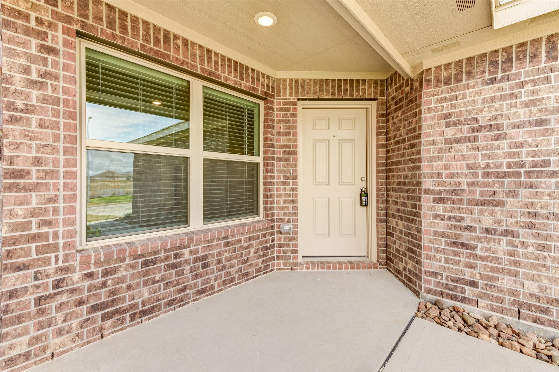7418 Clover Chase Dr Property Photo 3