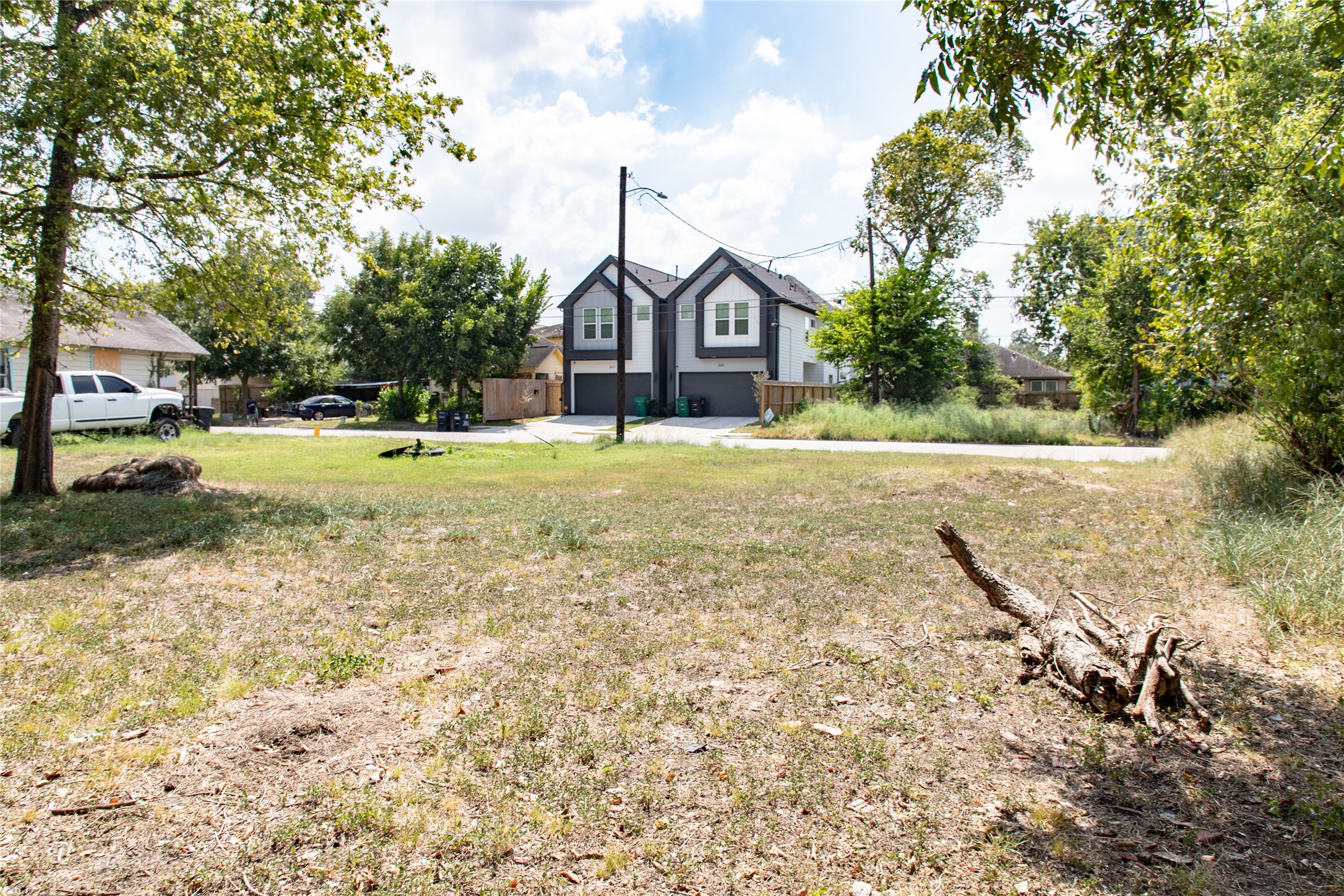 3305 Bremond Street Property Photo 7