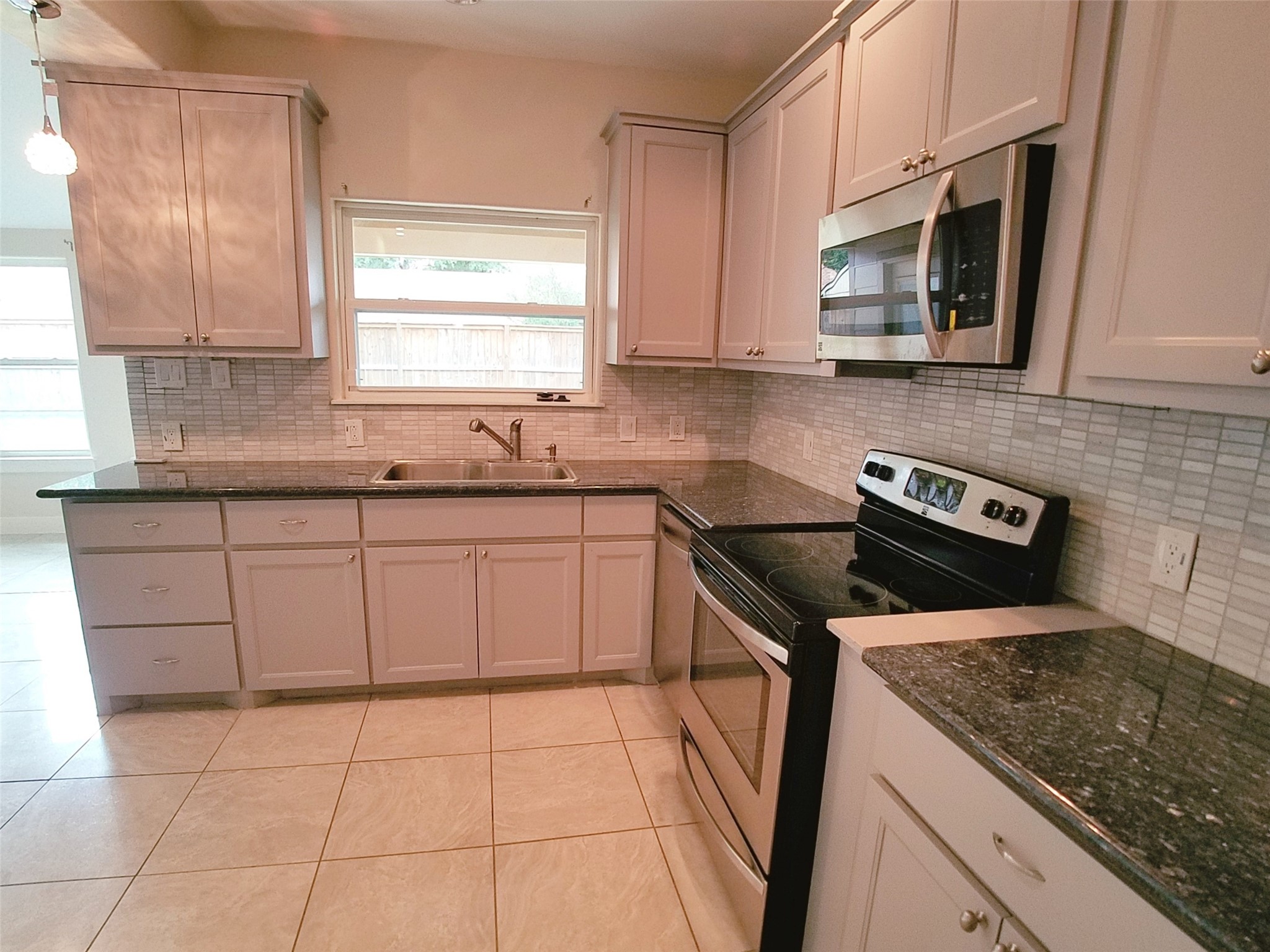 7211 Wind Dale Street Property Photo 6