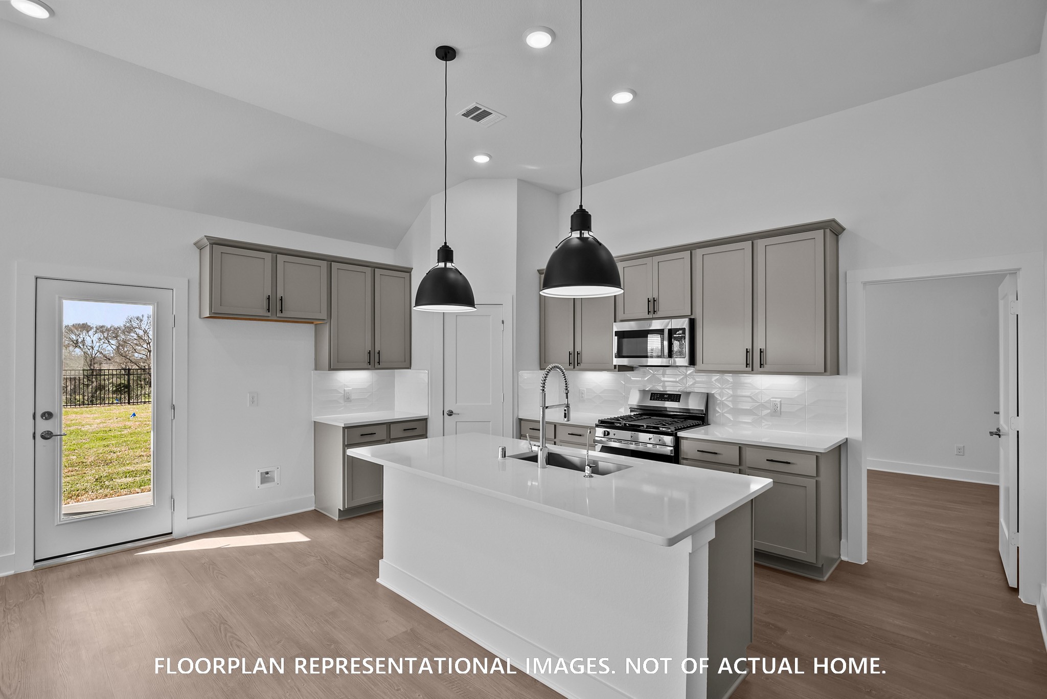 22620 Hackberry Leaf Drive Property Photo 7