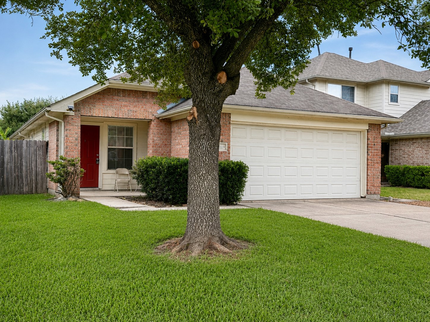 14942 Sunset Creek Drive Property Photo 3