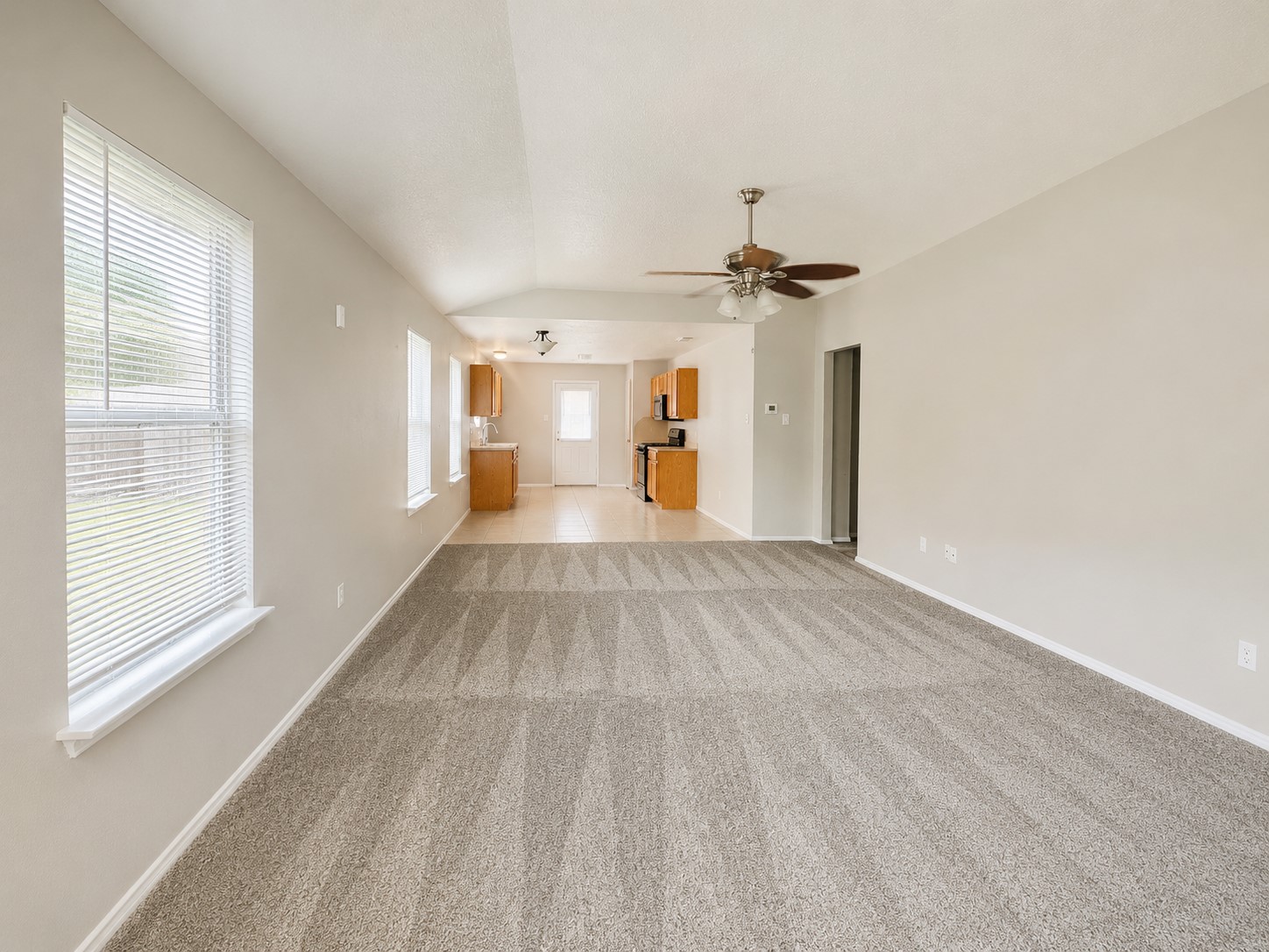 14942 Sunset Creek Drive Property Photo 4