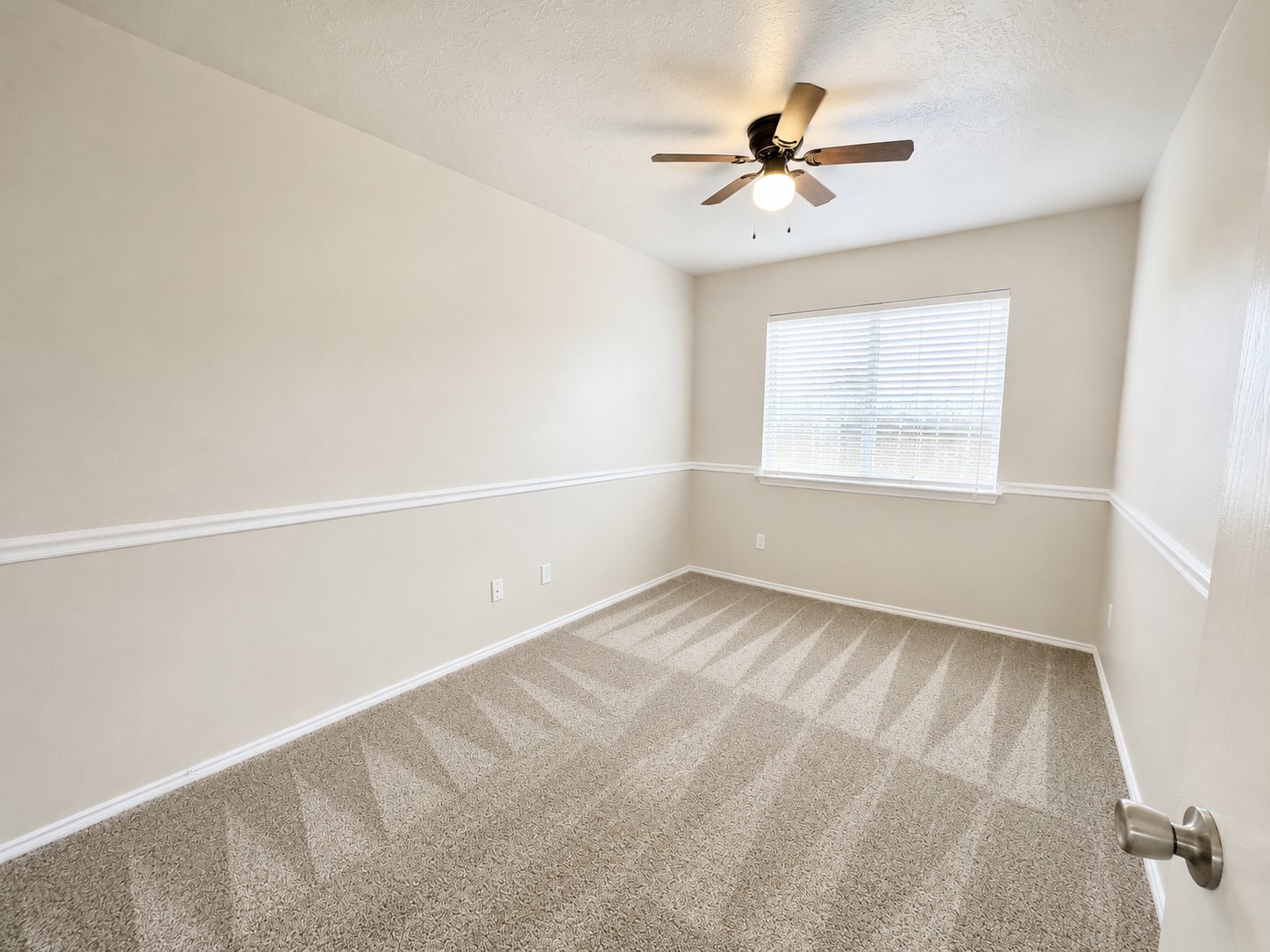 14942 Sunset Creek Drive Property Photo 12
