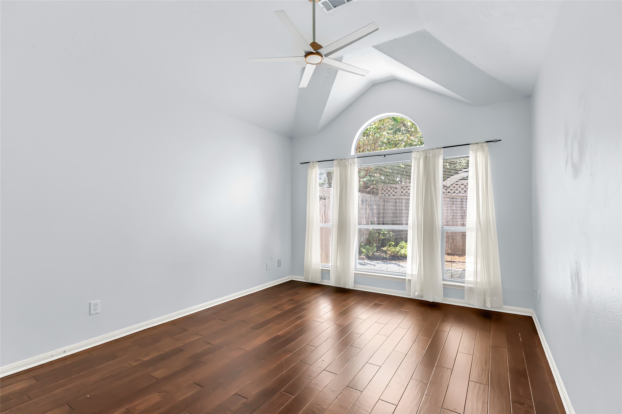 2330 Summit Way Court Property Photo 17