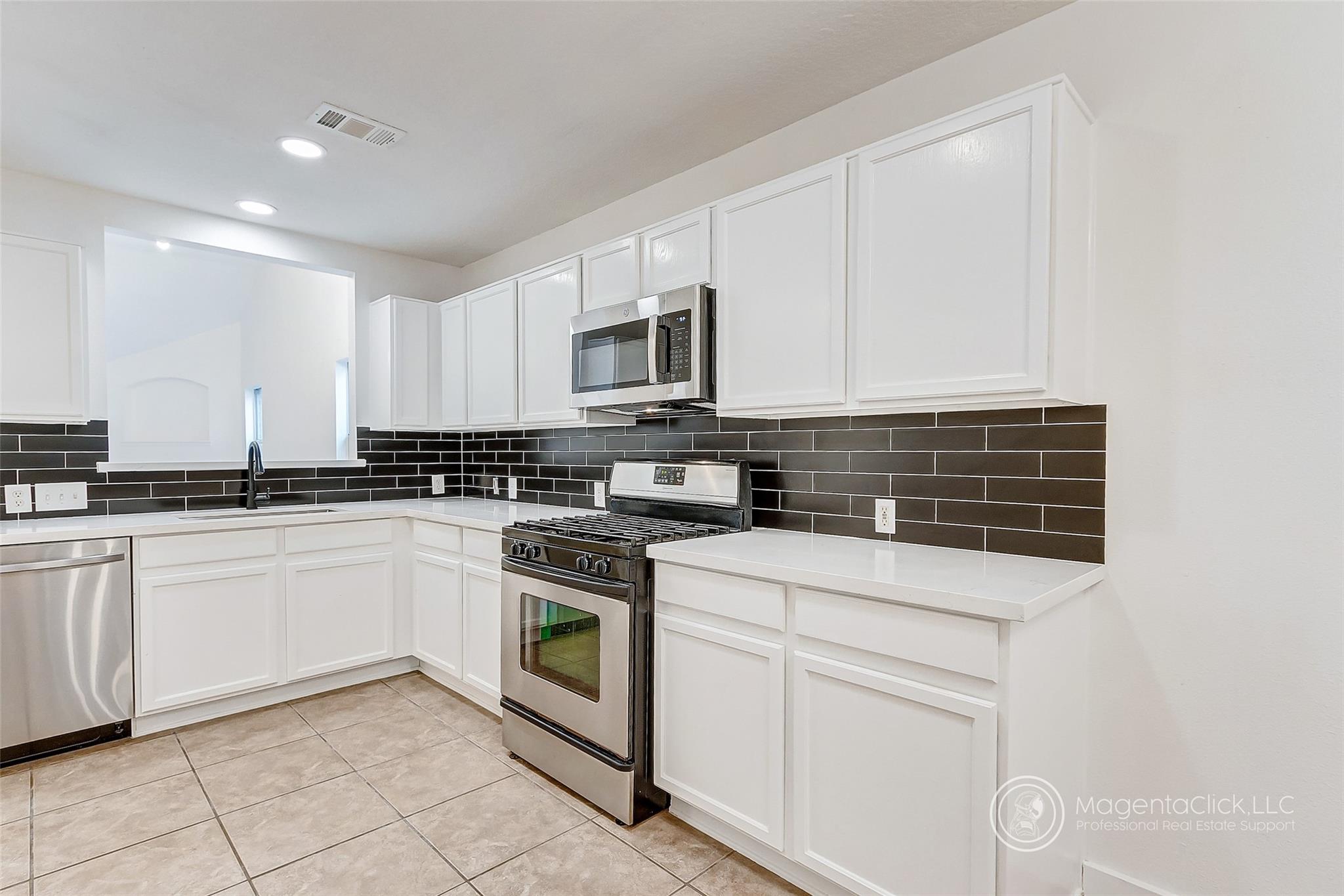 4831 Sand Colony Lane Property Photo 11