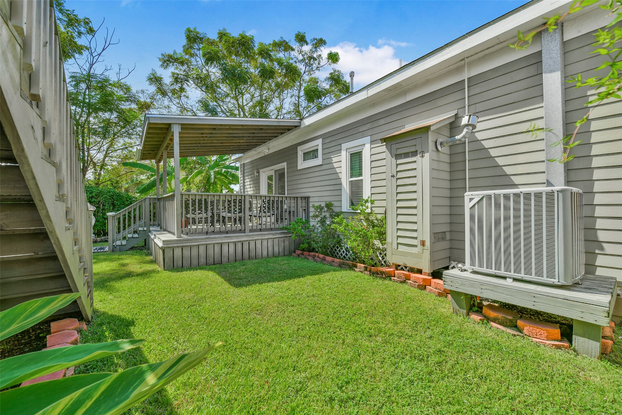 3017 Bernardo De Galvez Avenue Property Photo 22