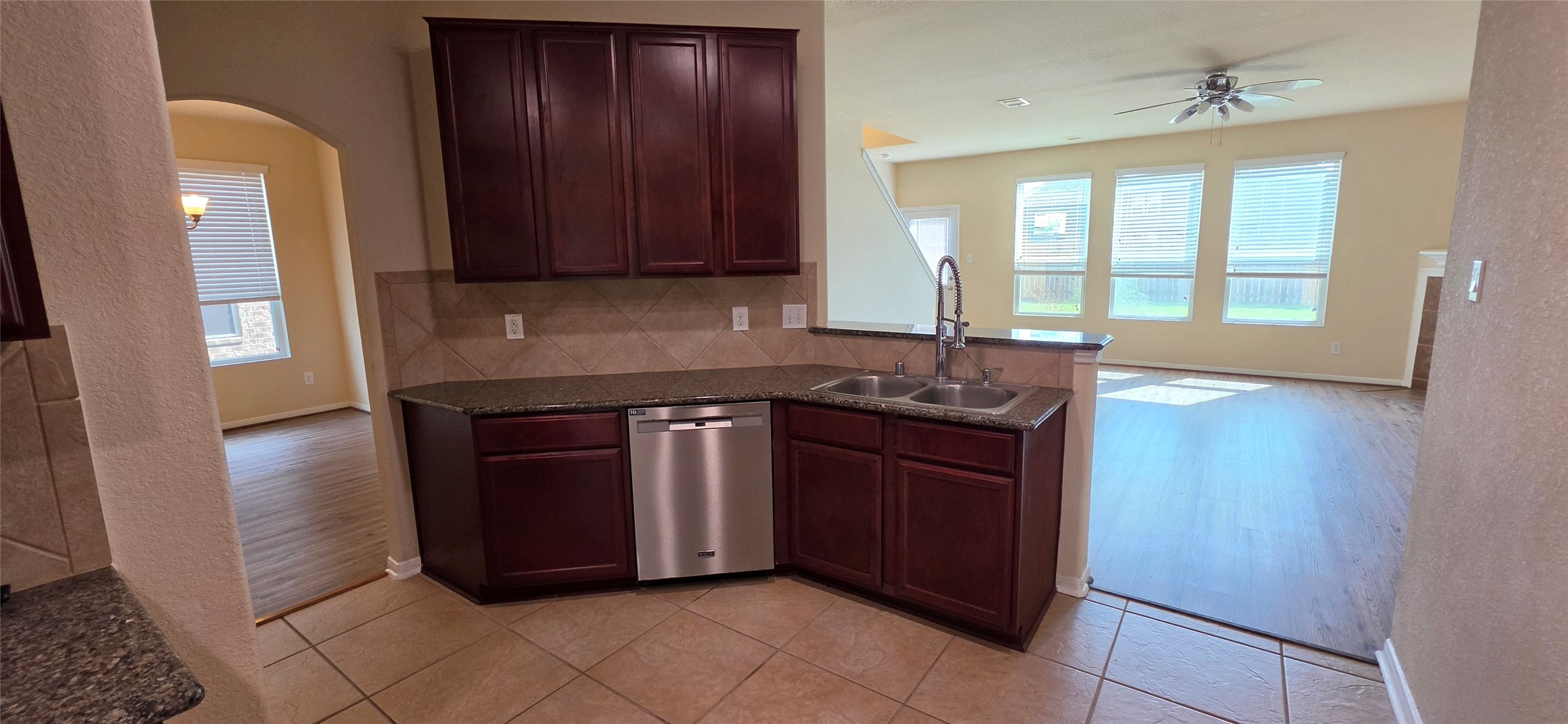 2496 Elm Crossing Trail Property Photo 5