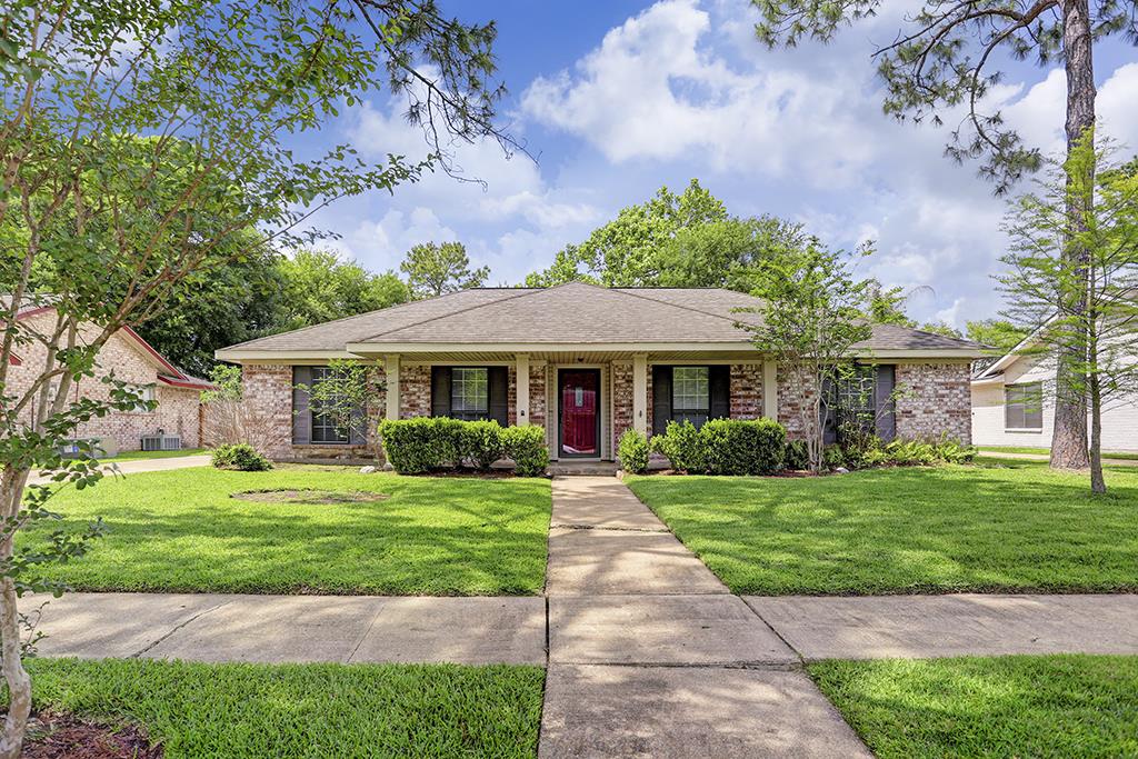 12426 Attlee Property Photo 1