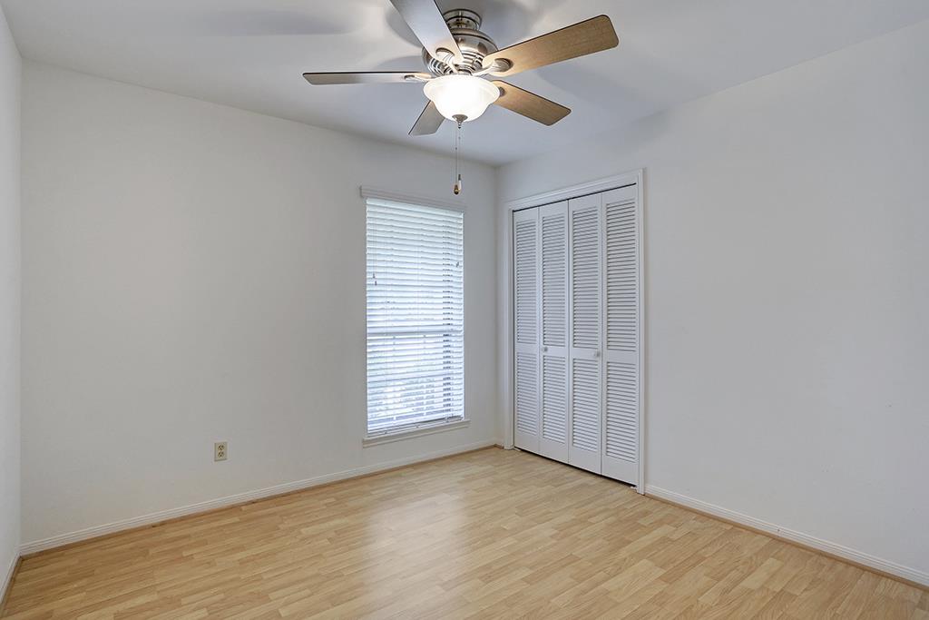 12426 Attlee Property Photo 4