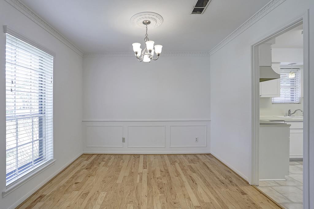 12426 Attlee Property Photo 6