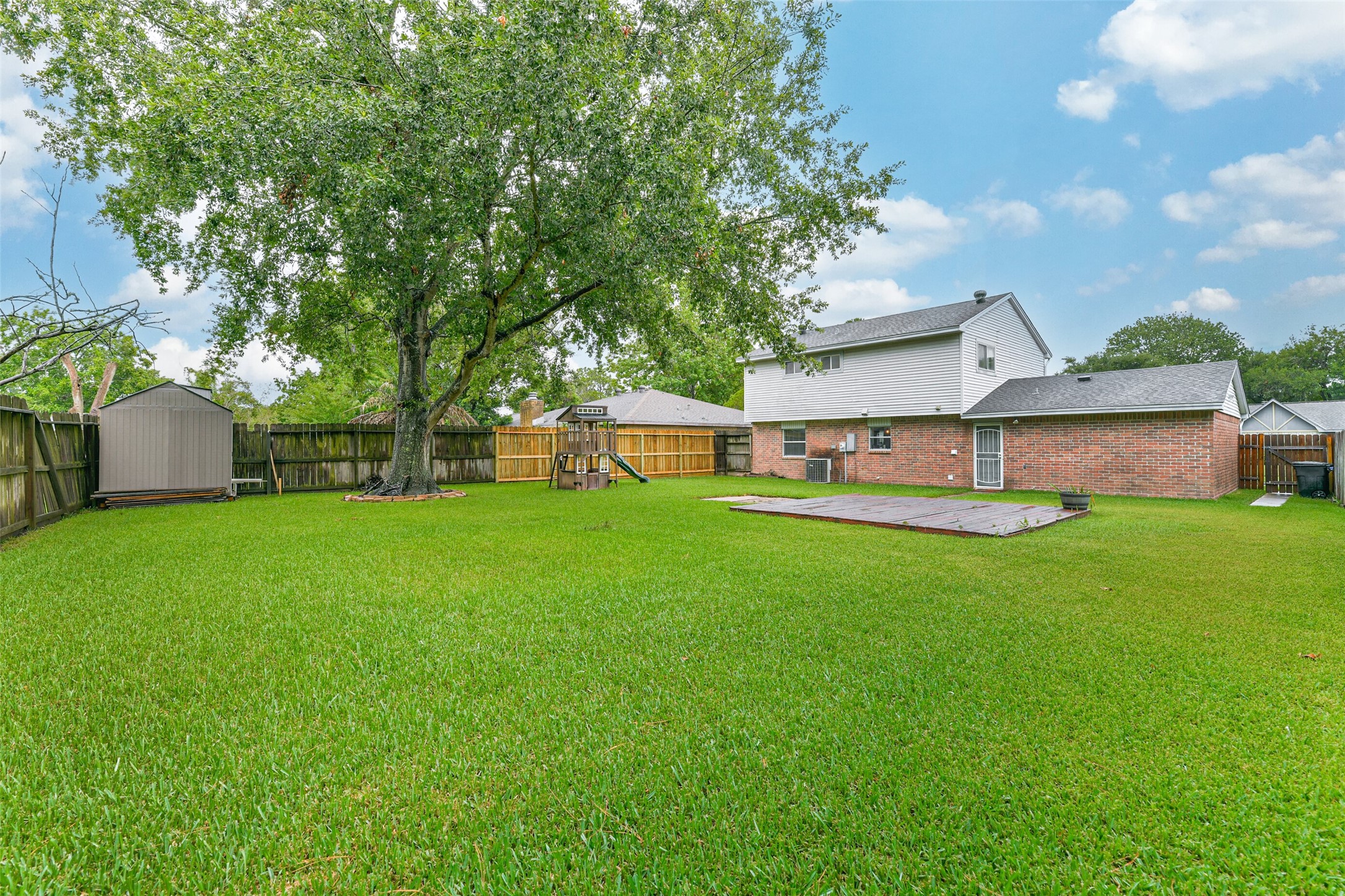 207 Woodvale Drive Property Photo 31