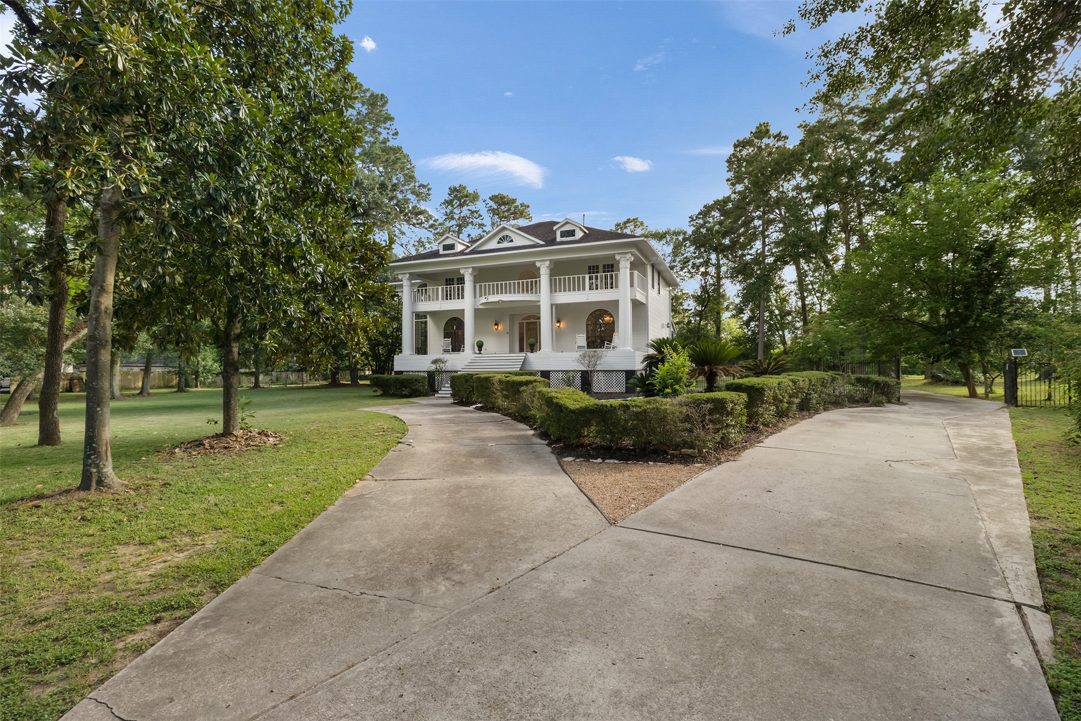 17003 Creeksouth Road Property Photo 8