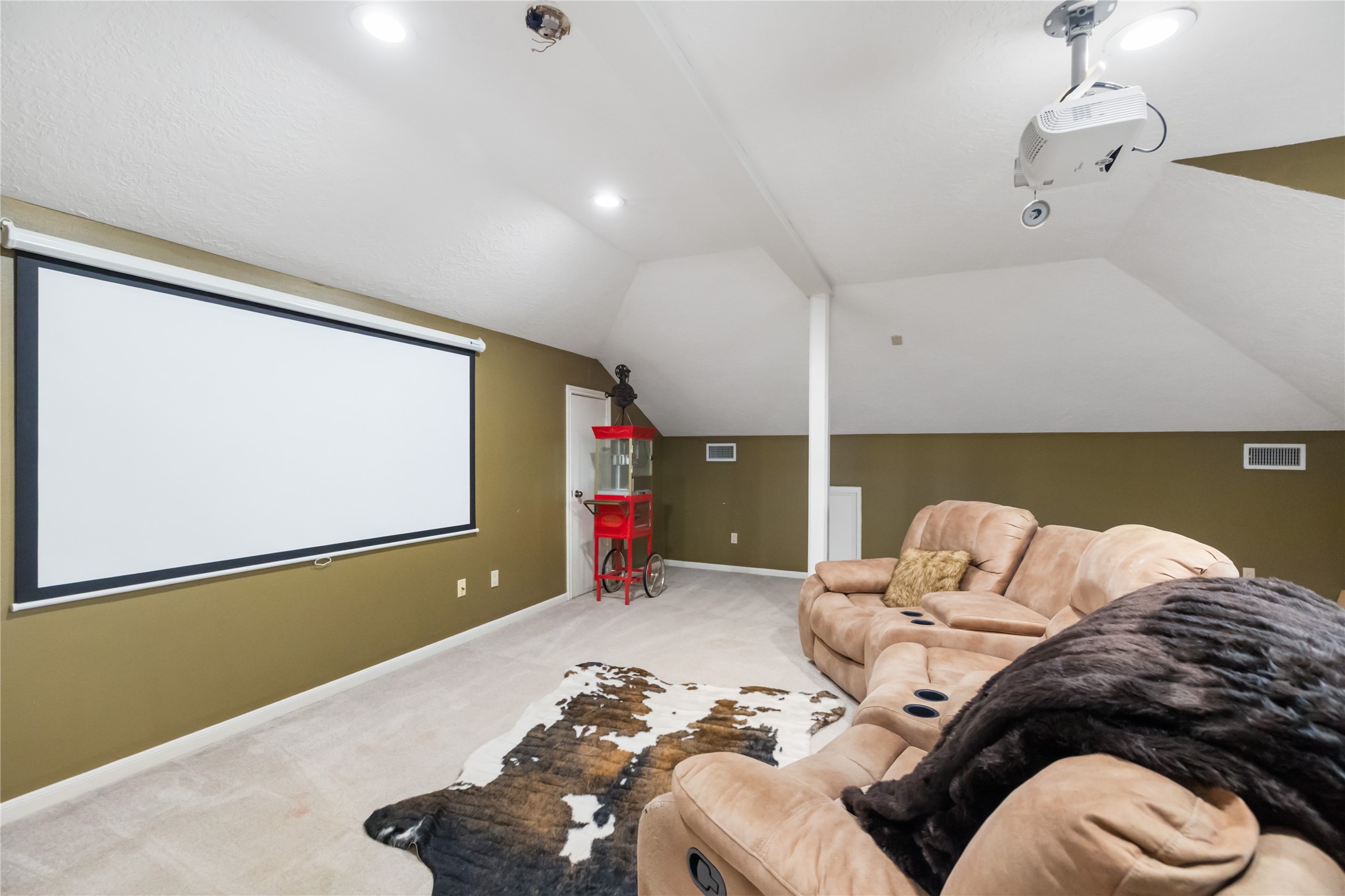 17003 Creeksouth Road Property Photo 36