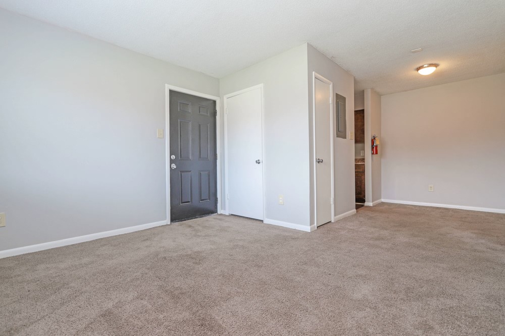 1103 E Church St Property Photo 18