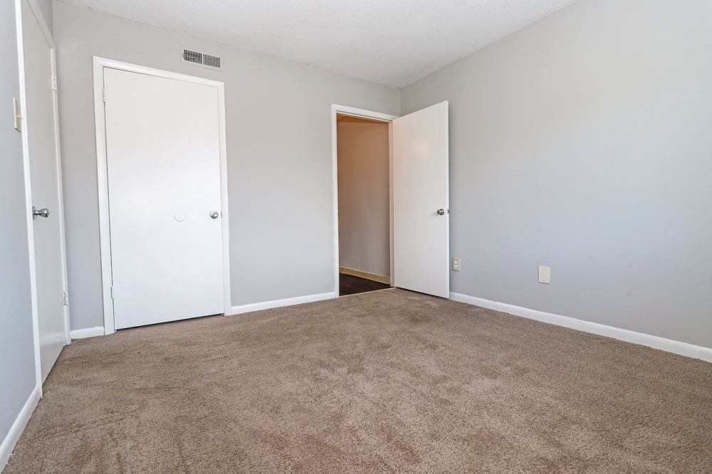 1103 E Church St Property Photo 20
