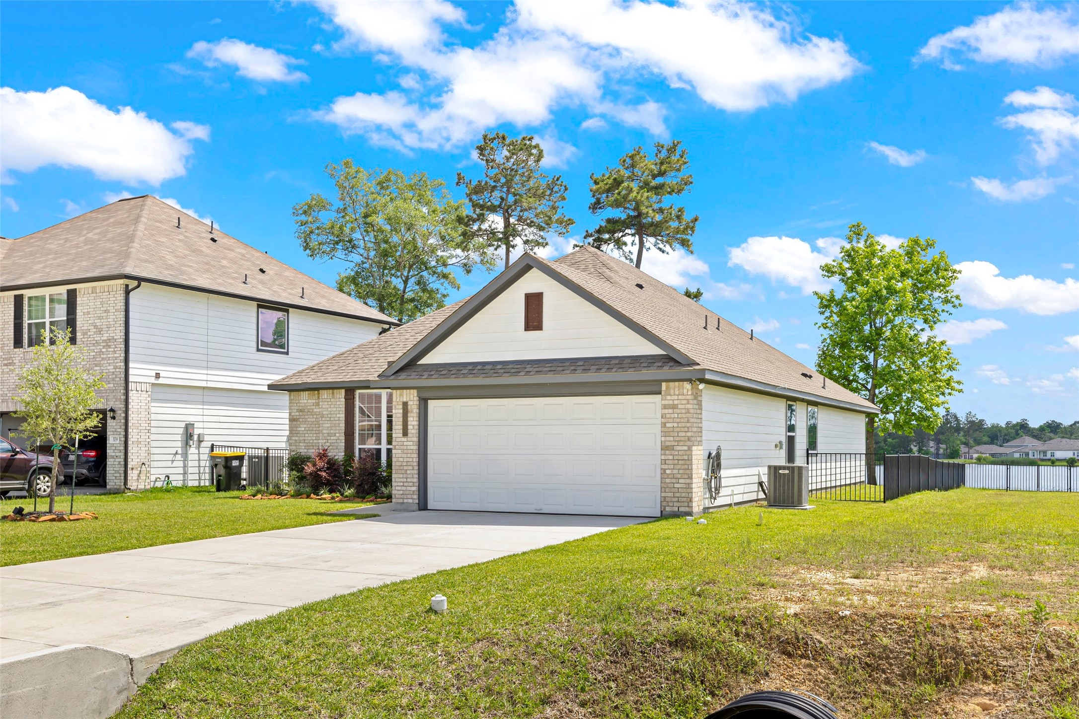 383 Shoreview Drive Property Photo 2