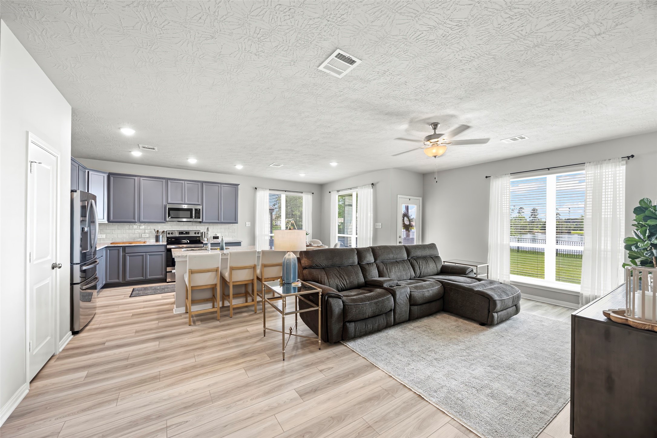 383 Shoreview Drive Property Photo 12