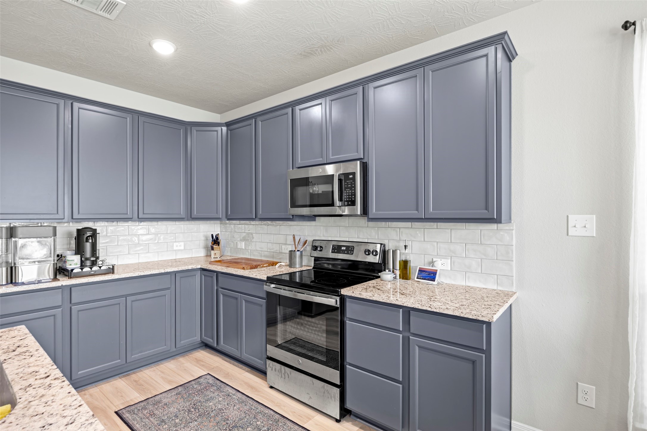 383 Shoreview Drive Property Photo 18