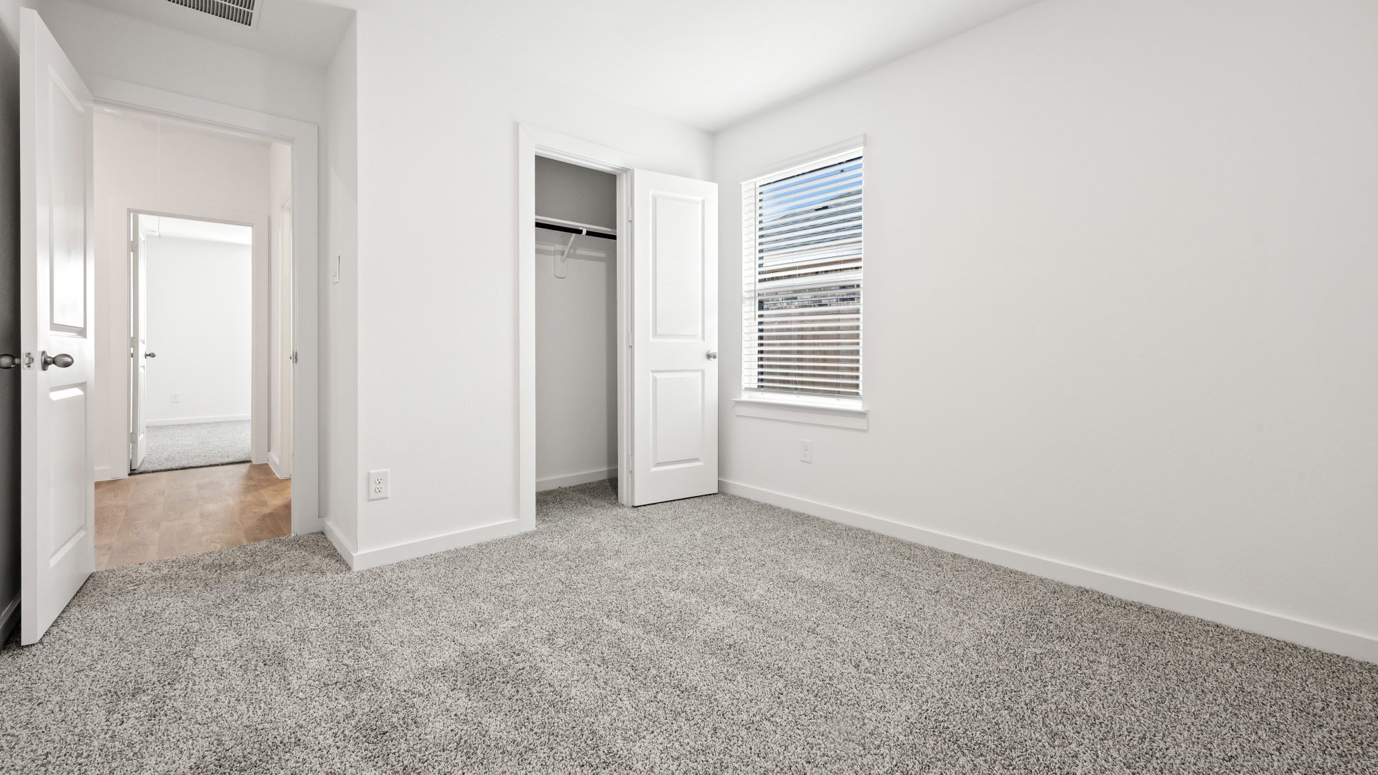 10730 Dogwood Sky Drive Property Photo 7
