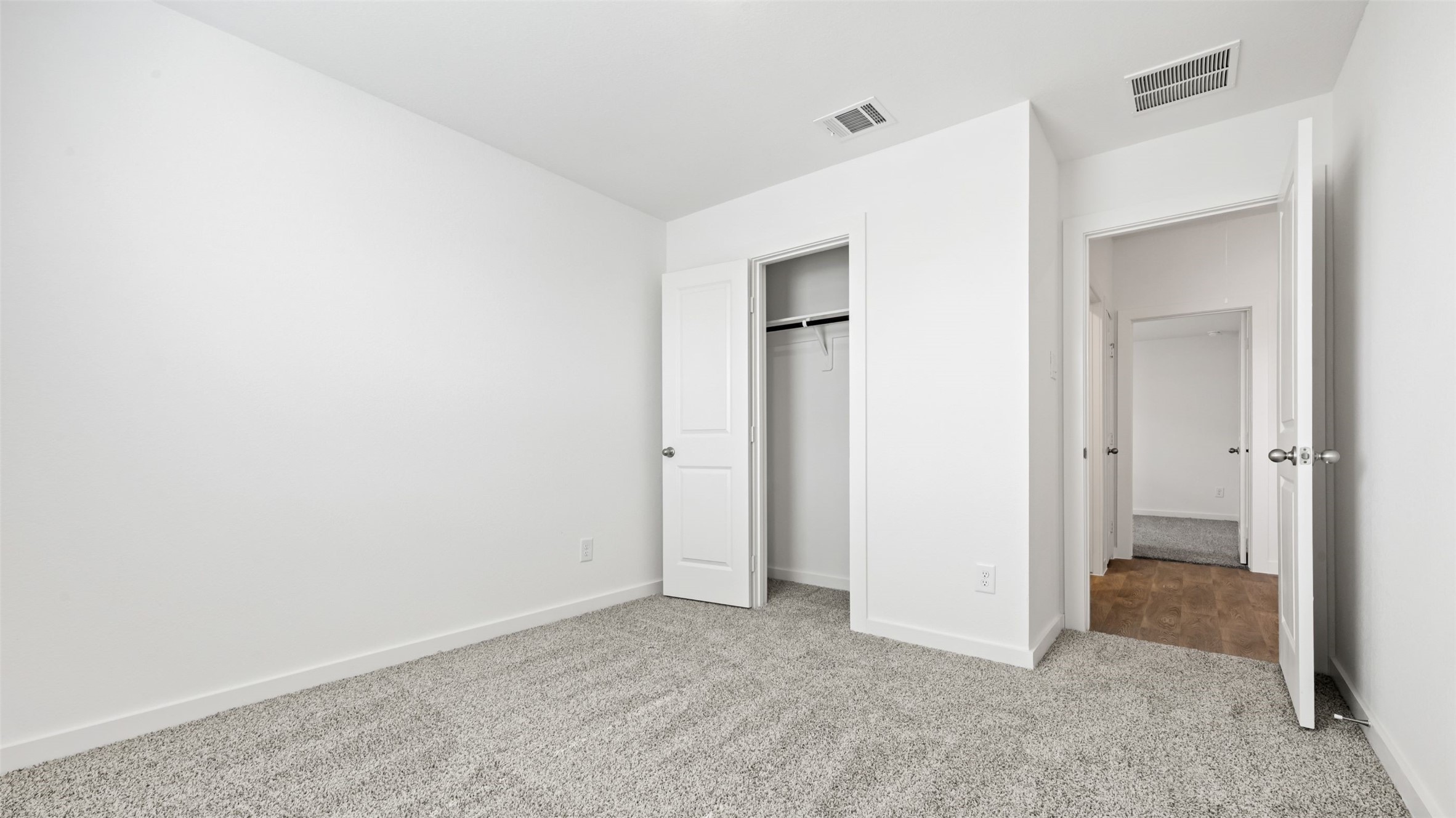 10730 Dogwood Sky Drive Property Photo 8
