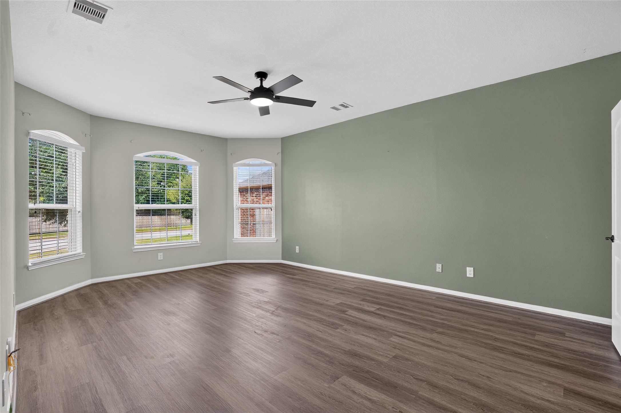 7611 Dragon Pearls Lane Property Photo 15