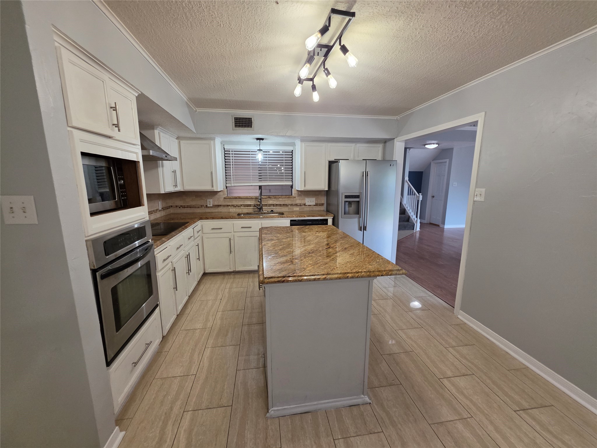 19507 Oak Station Drive Property Photo 22