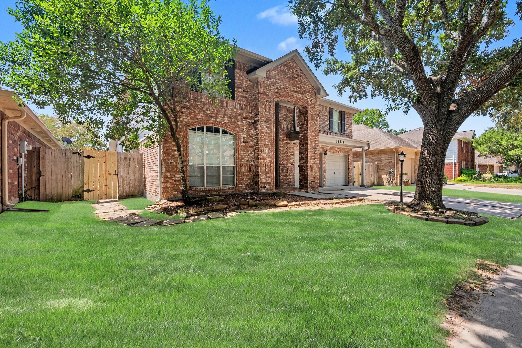 12911 Fox Arrow Lane Property Photo 4