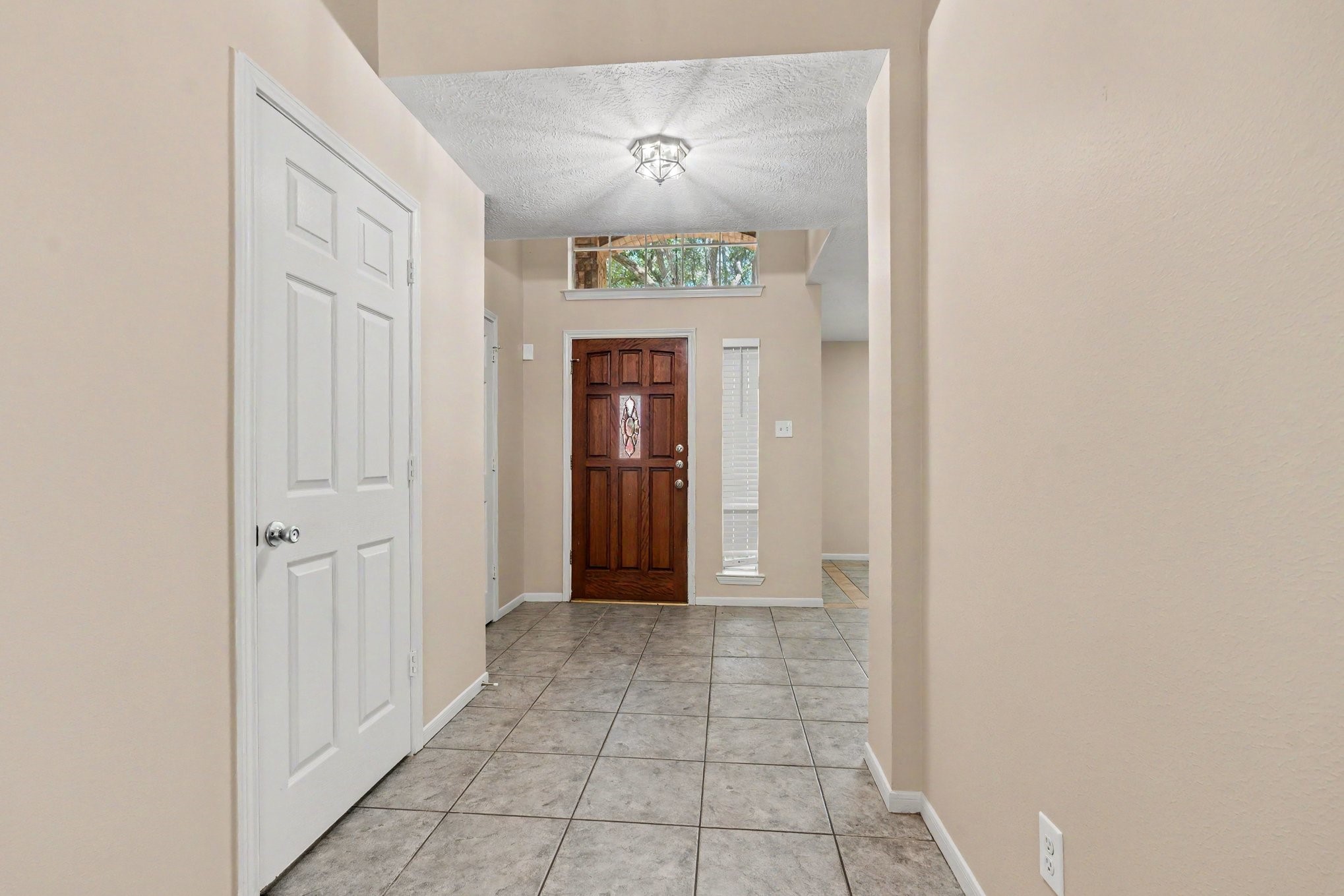 12911 Fox Arrow Lane Property Photo 6