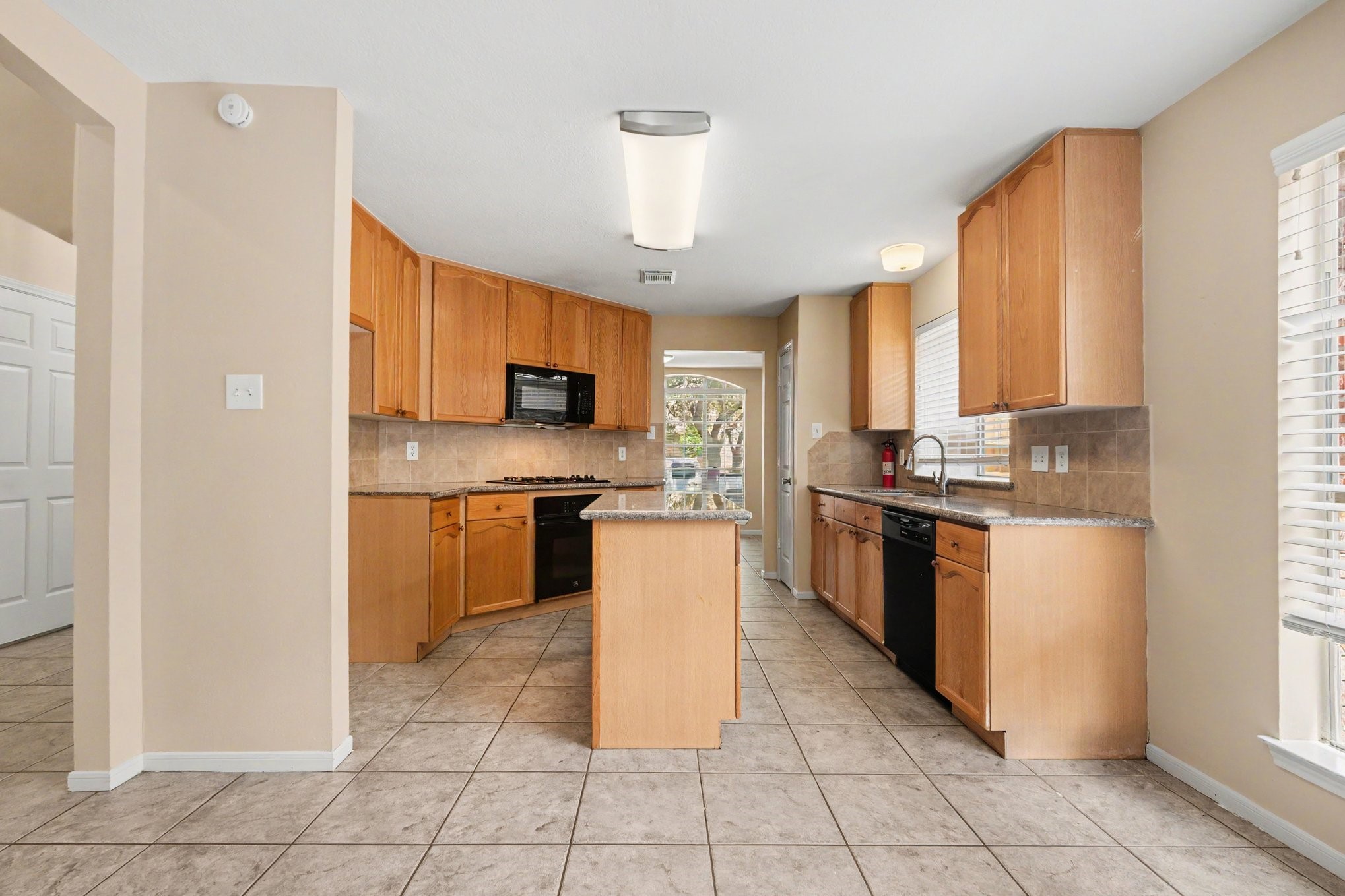 12911 Fox Arrow Lane Property Photo 11
