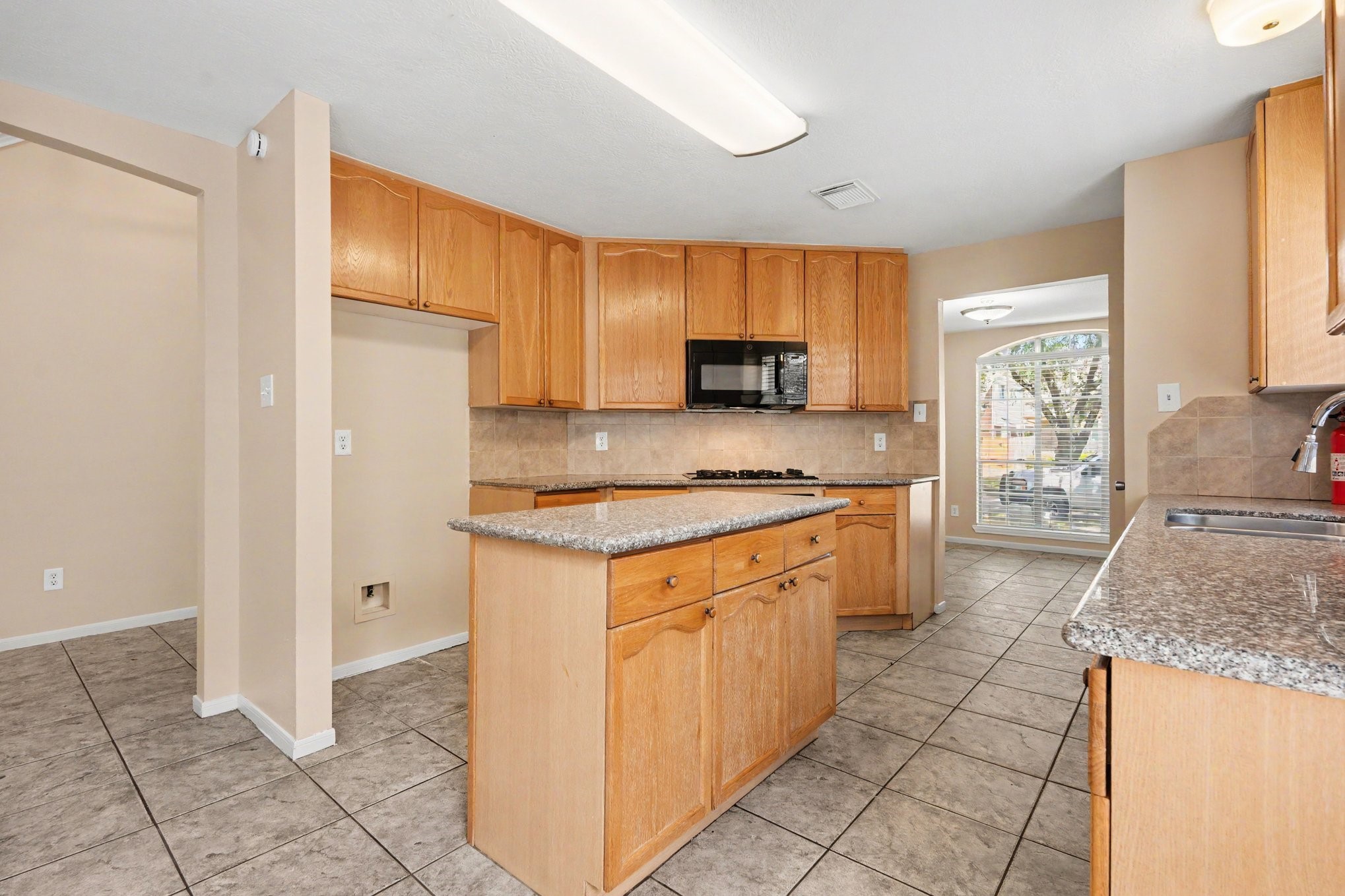 12911 Fox Arrow Lane Property Photo 12