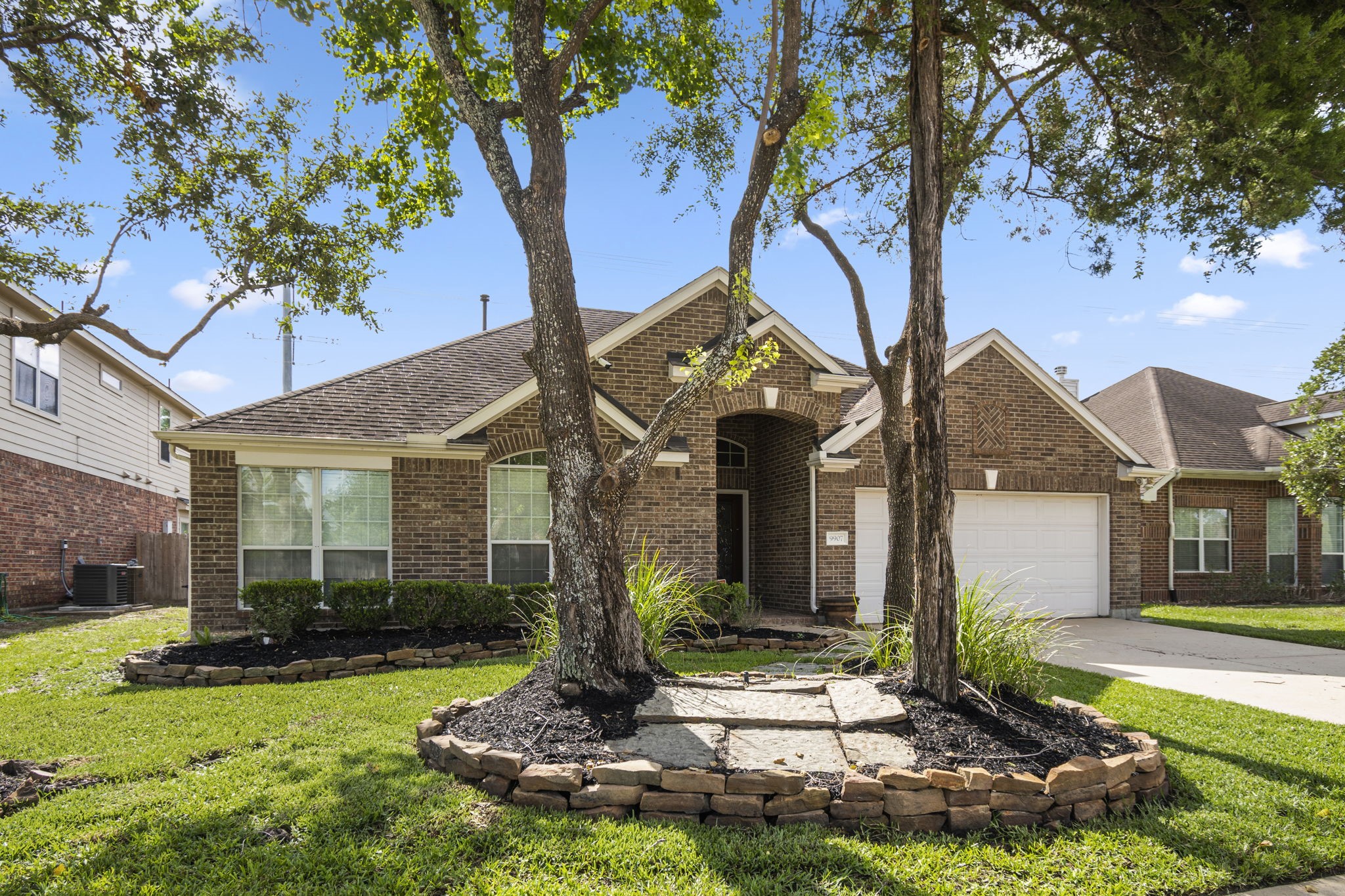 9907 Brandywood Circle Property Photo 1