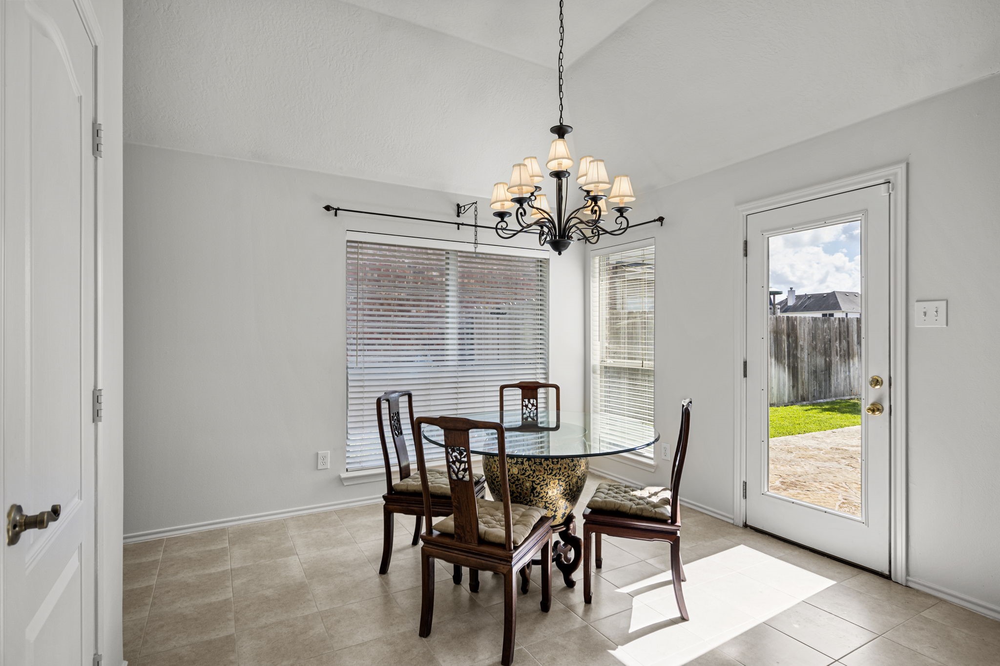 9907 Brandywood Circle Property Photo 7
