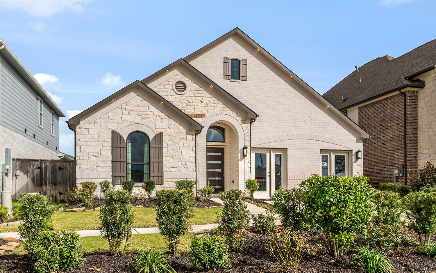 3610 Compass Pointe Court Property Photo 2