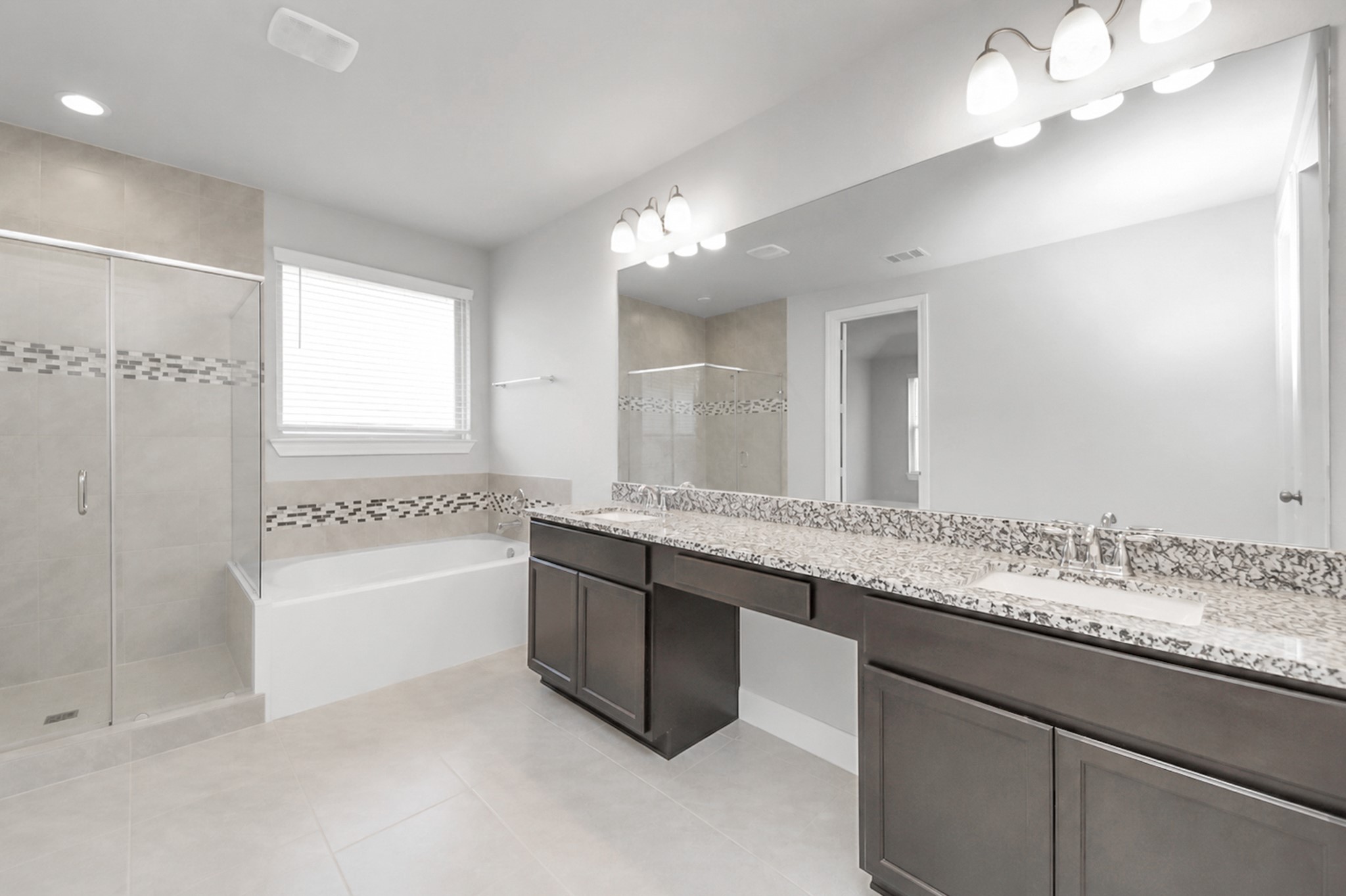 1026 Warm Summer Drive Property Photo 15