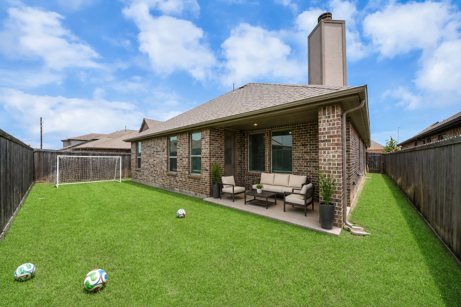 1026 Warm Summer Drive Property Photo 19