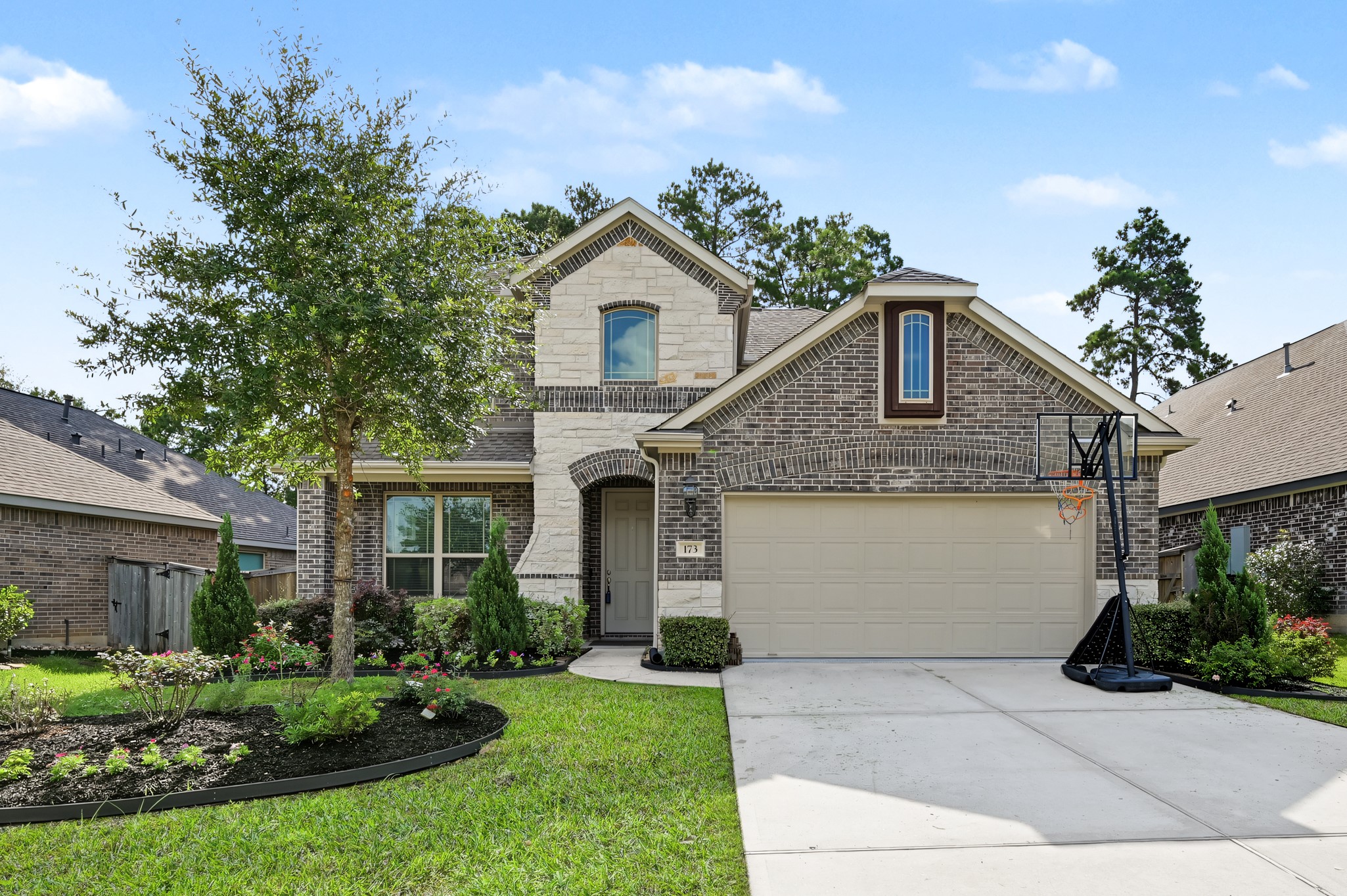 173 Bluebell Woods Way Property Photo 1