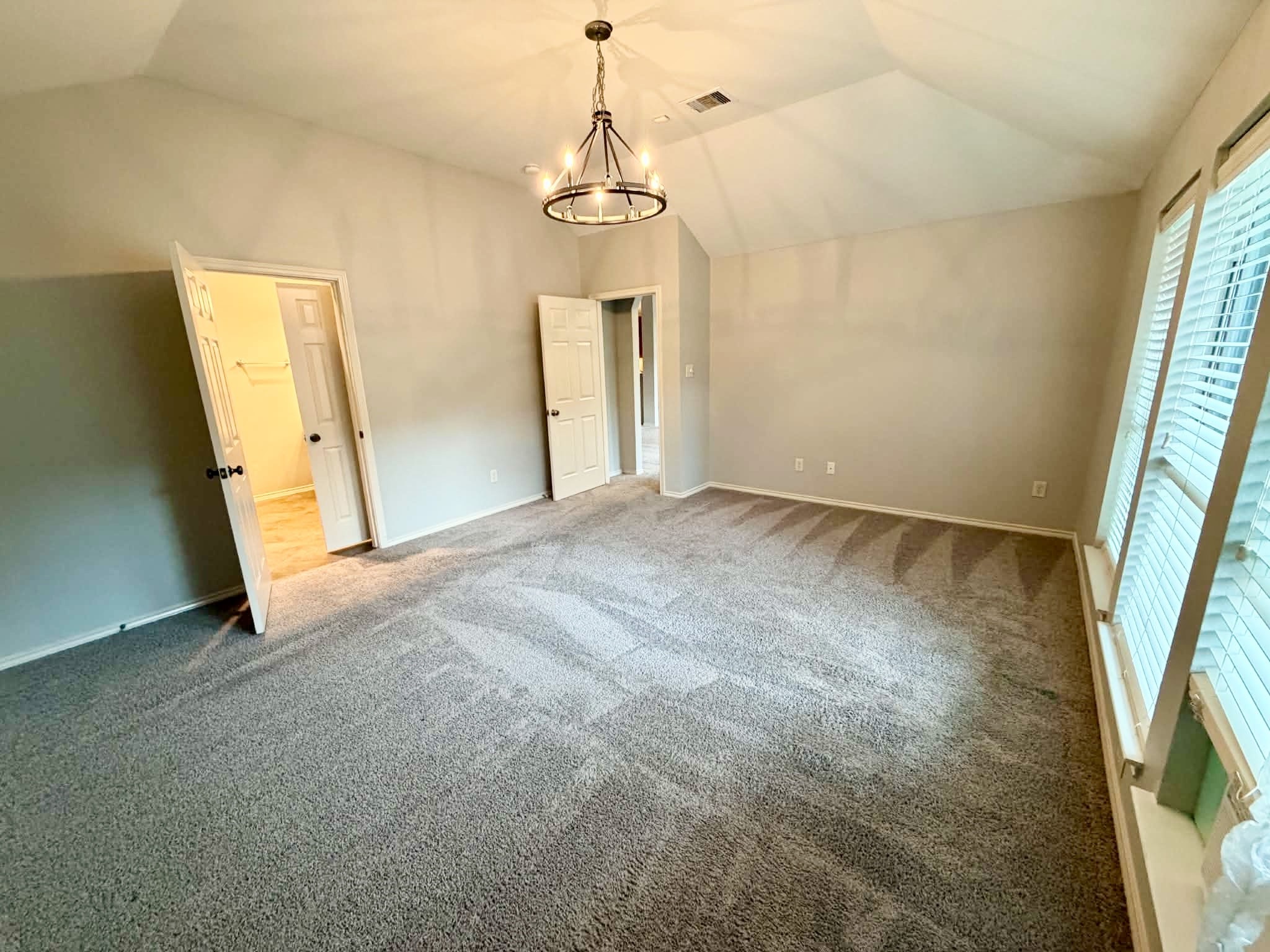 5607 Wagon Wheel Lane Property Photo 12