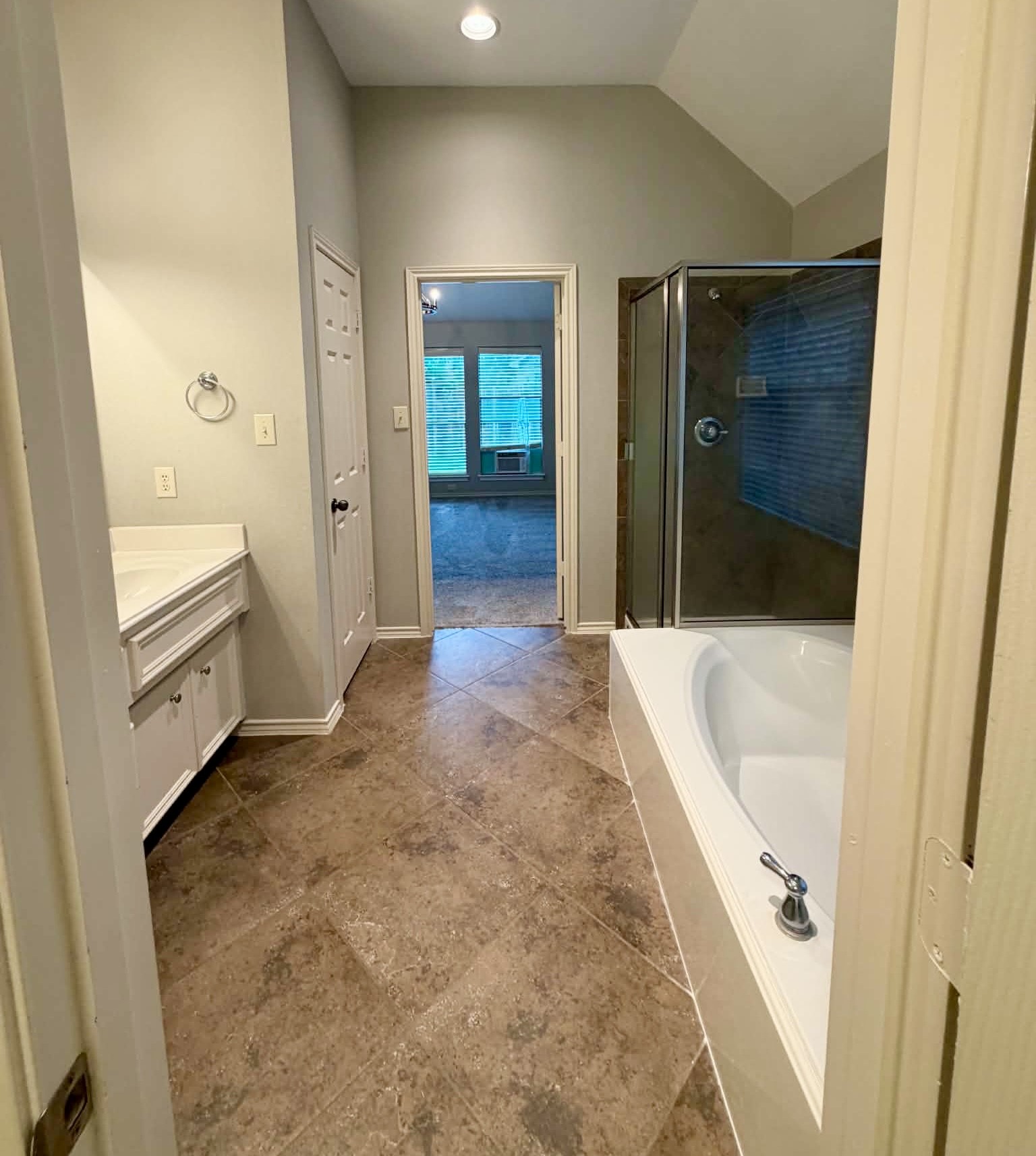 5607 Wagon Wheel Lane Property Photo 14