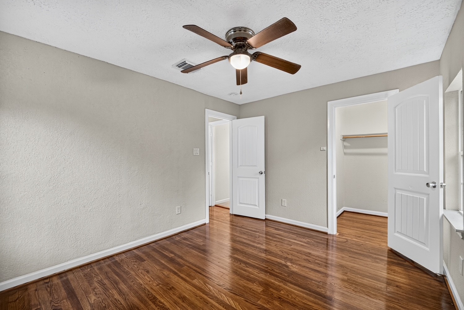 2329 Ingersol Avenue Property Photo 24
