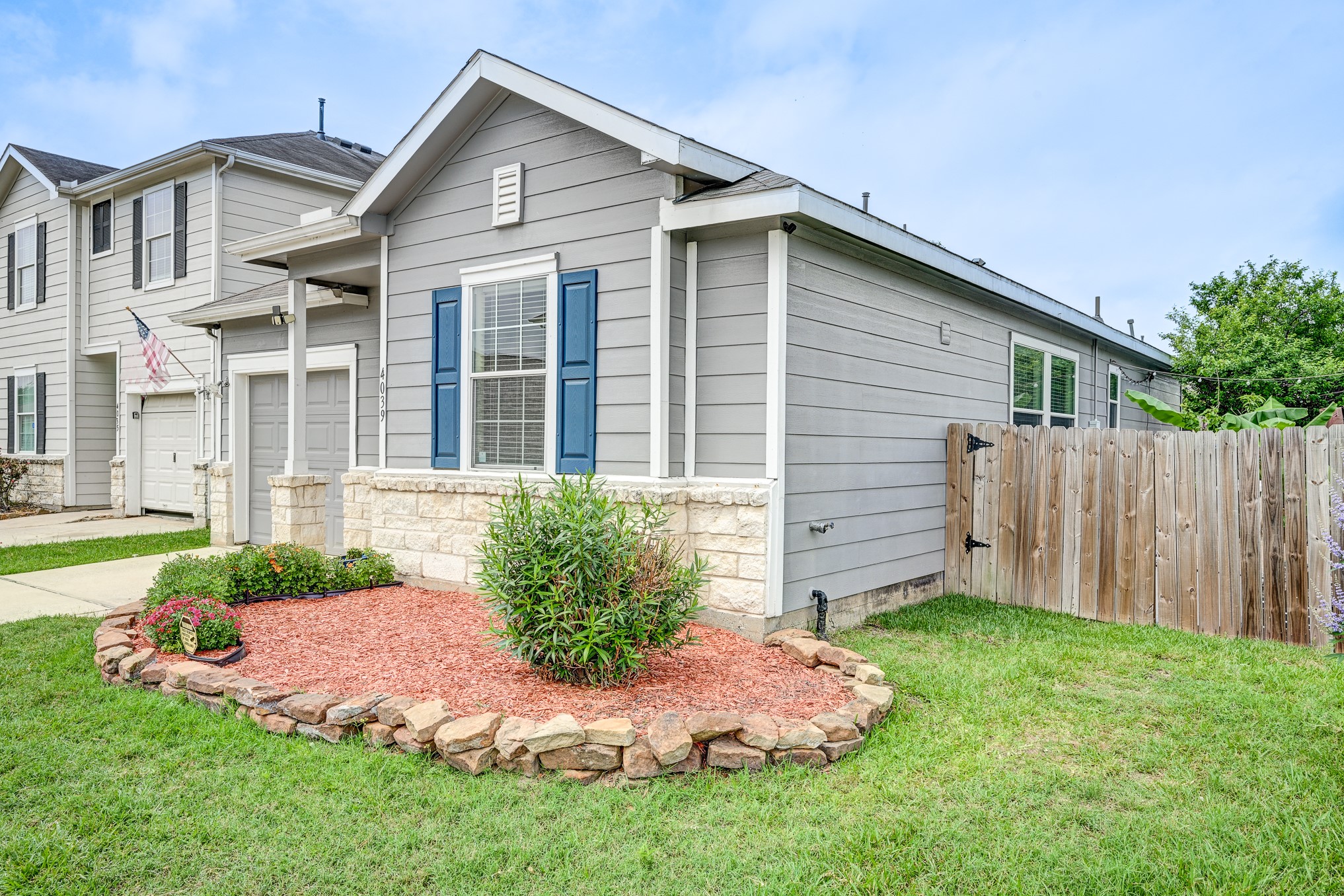 4039 Mossy Spring Lane Property Photo 3