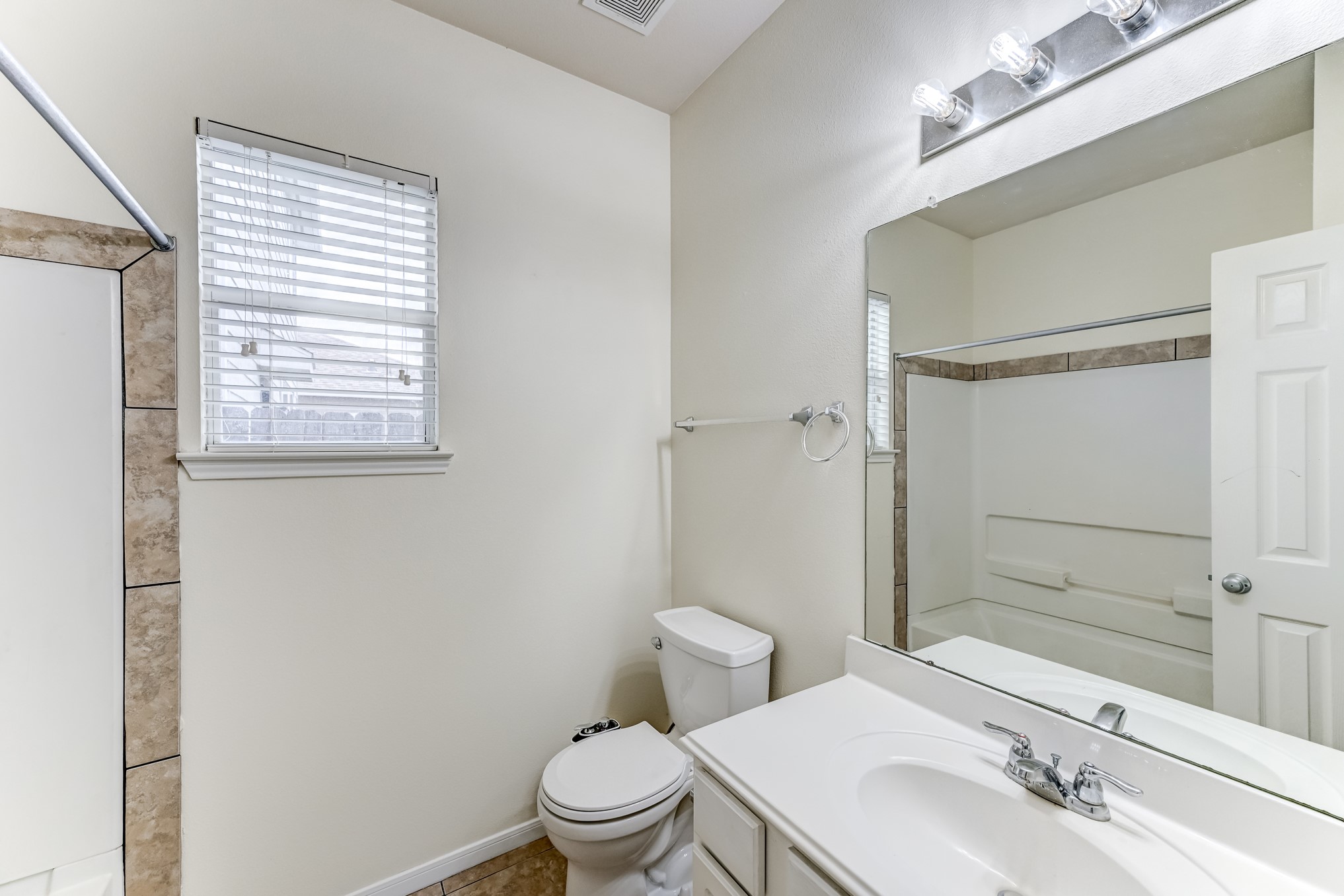 4039 Mossy Spring Lane Property Photo 28