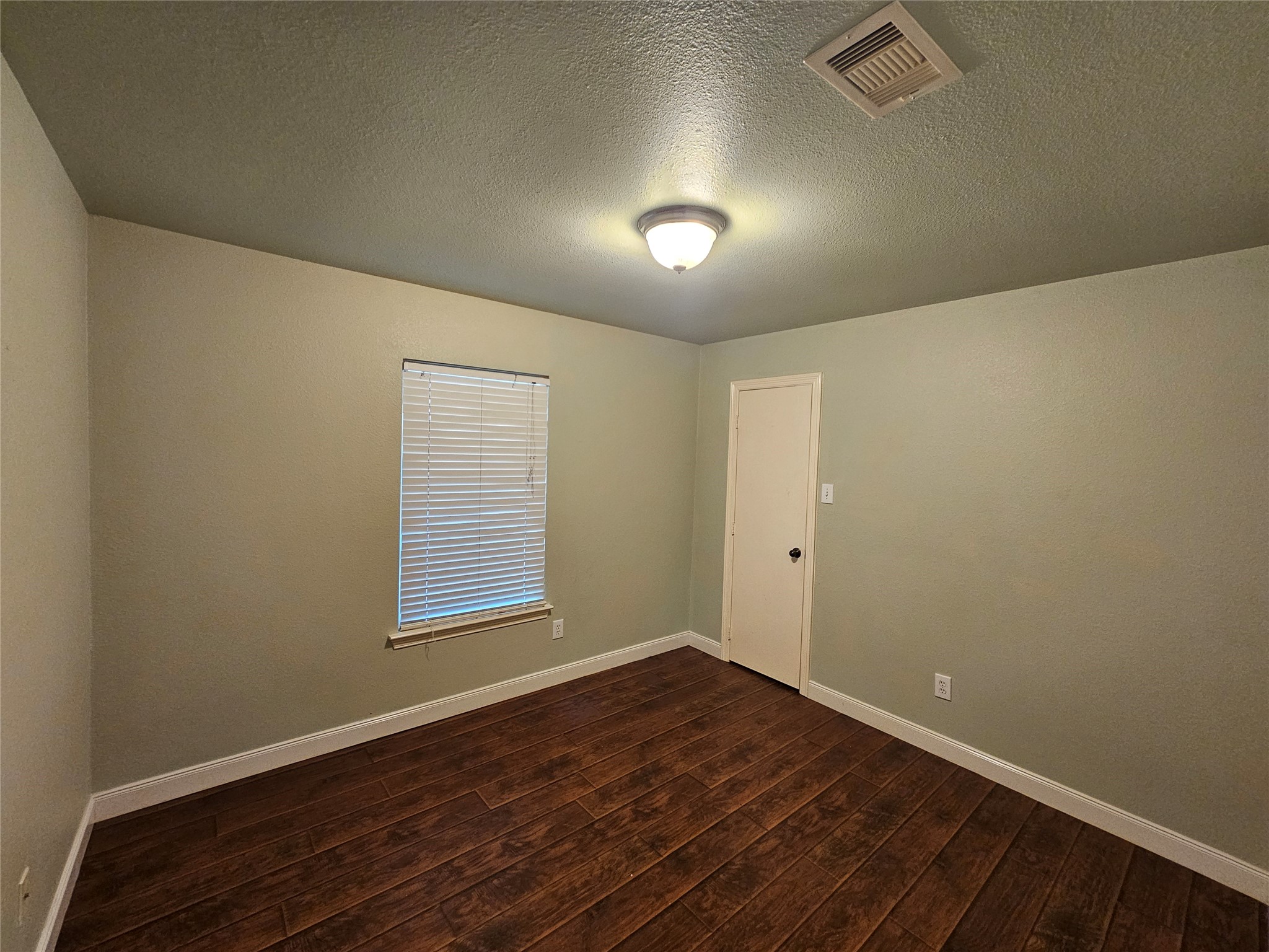 16211 Noblewood Way Property Photo 7